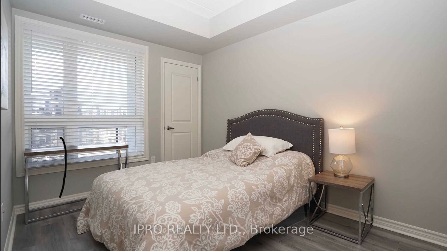 620 Sauve St 406 Property Photo 13