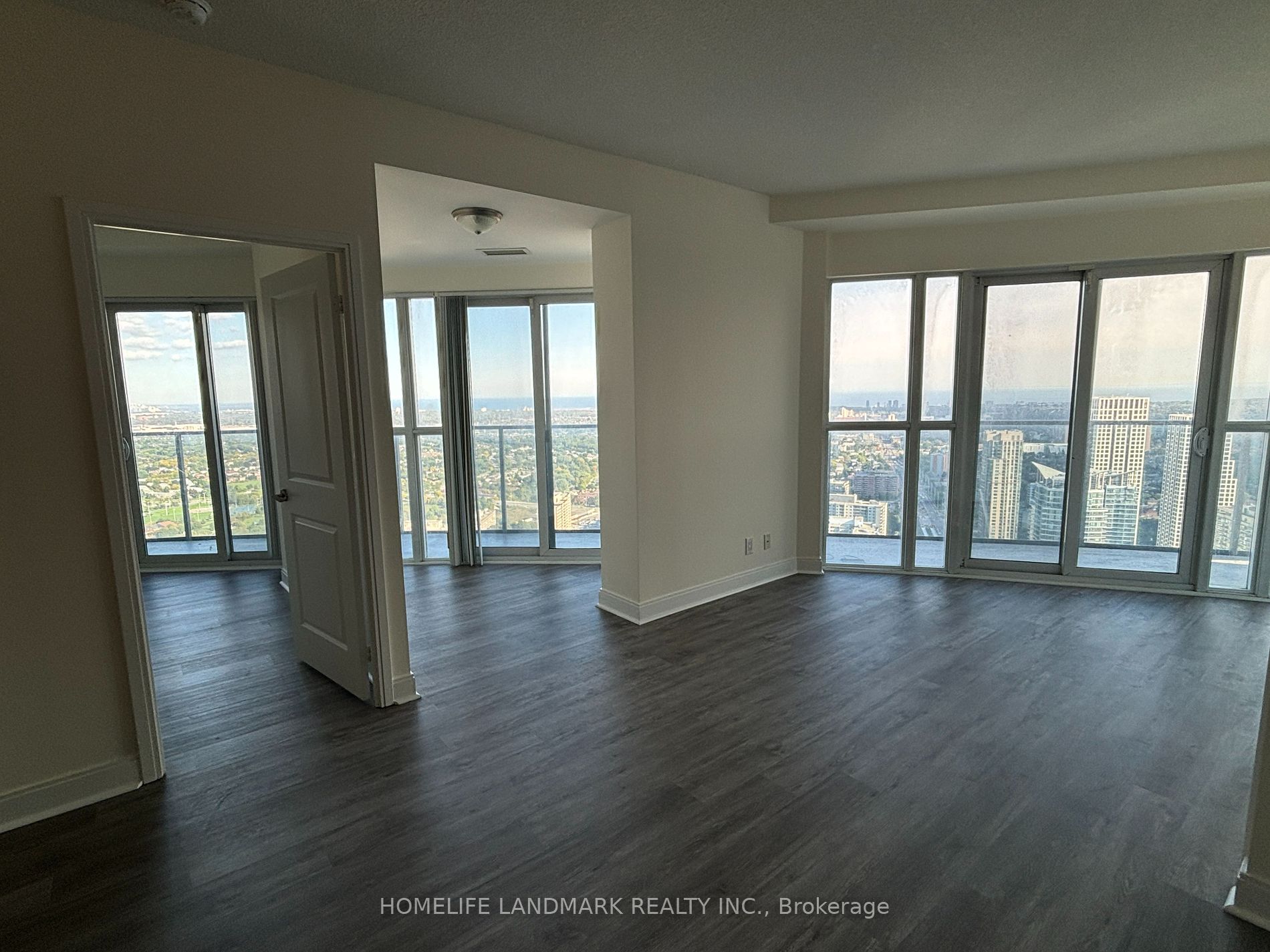 60 Absolute Ave 02 Property Photo 11