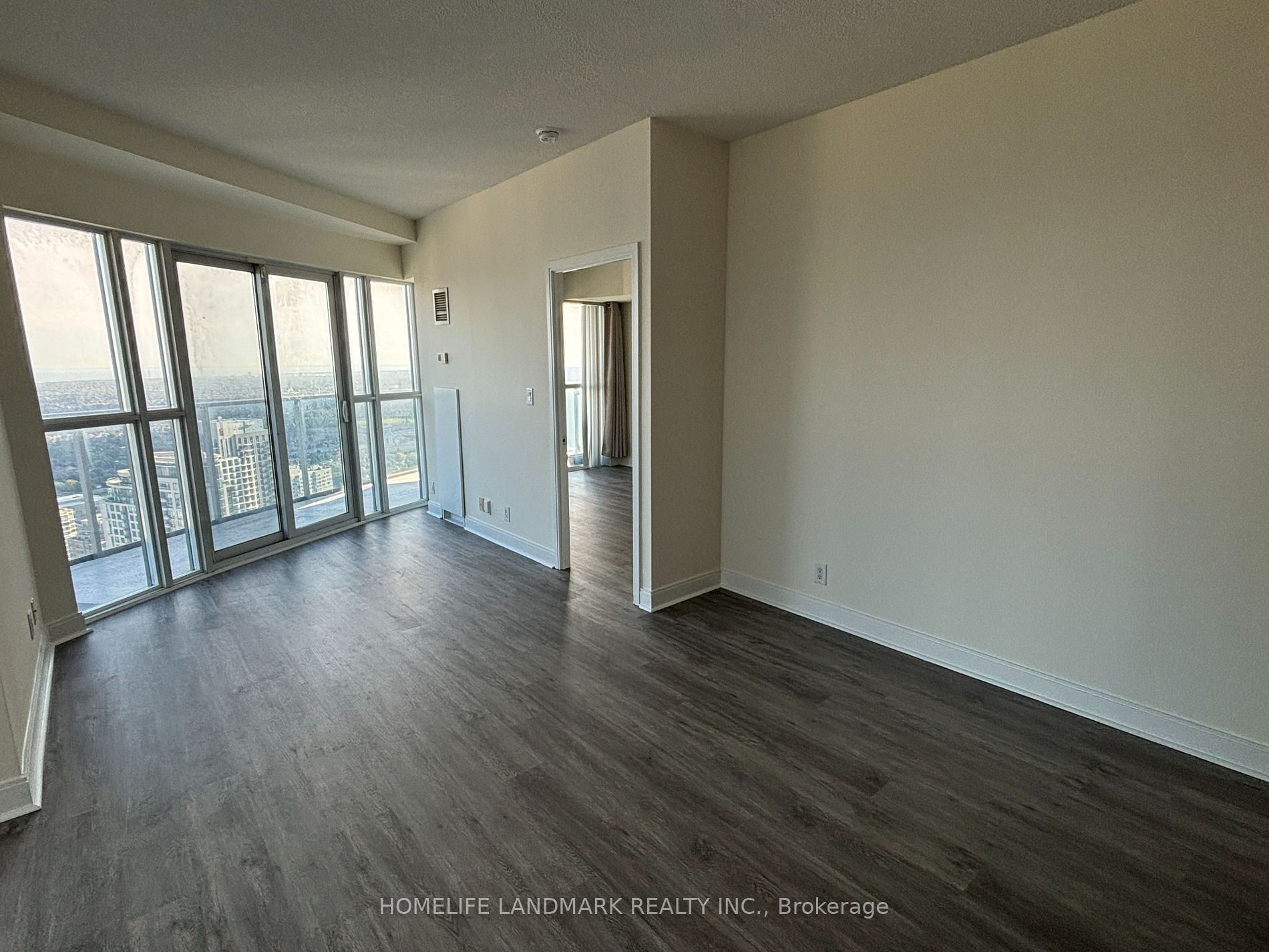60 Absolute Ave 02 Property Photo 12