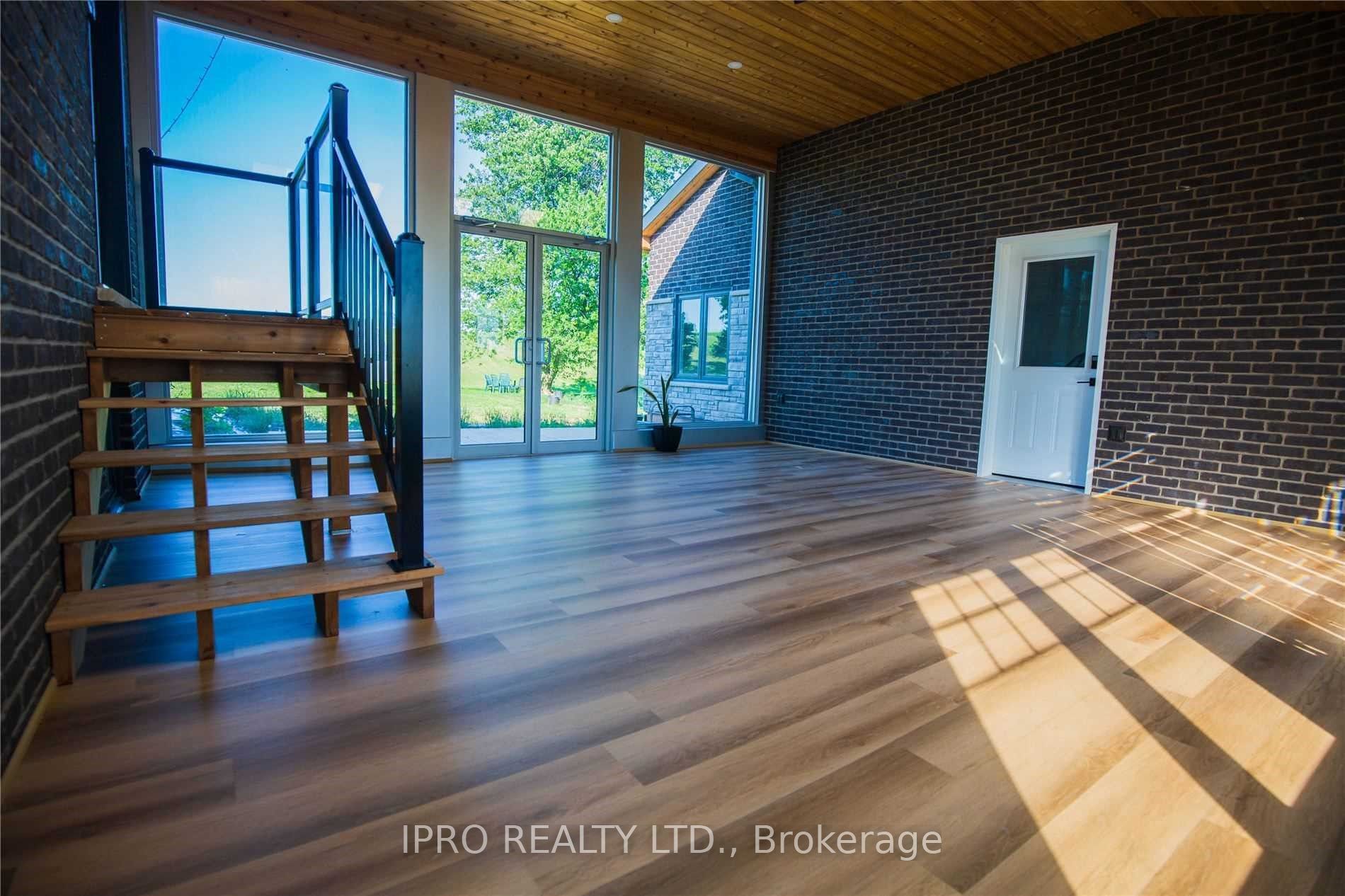 1491 Burloak Dr Property Photo 19