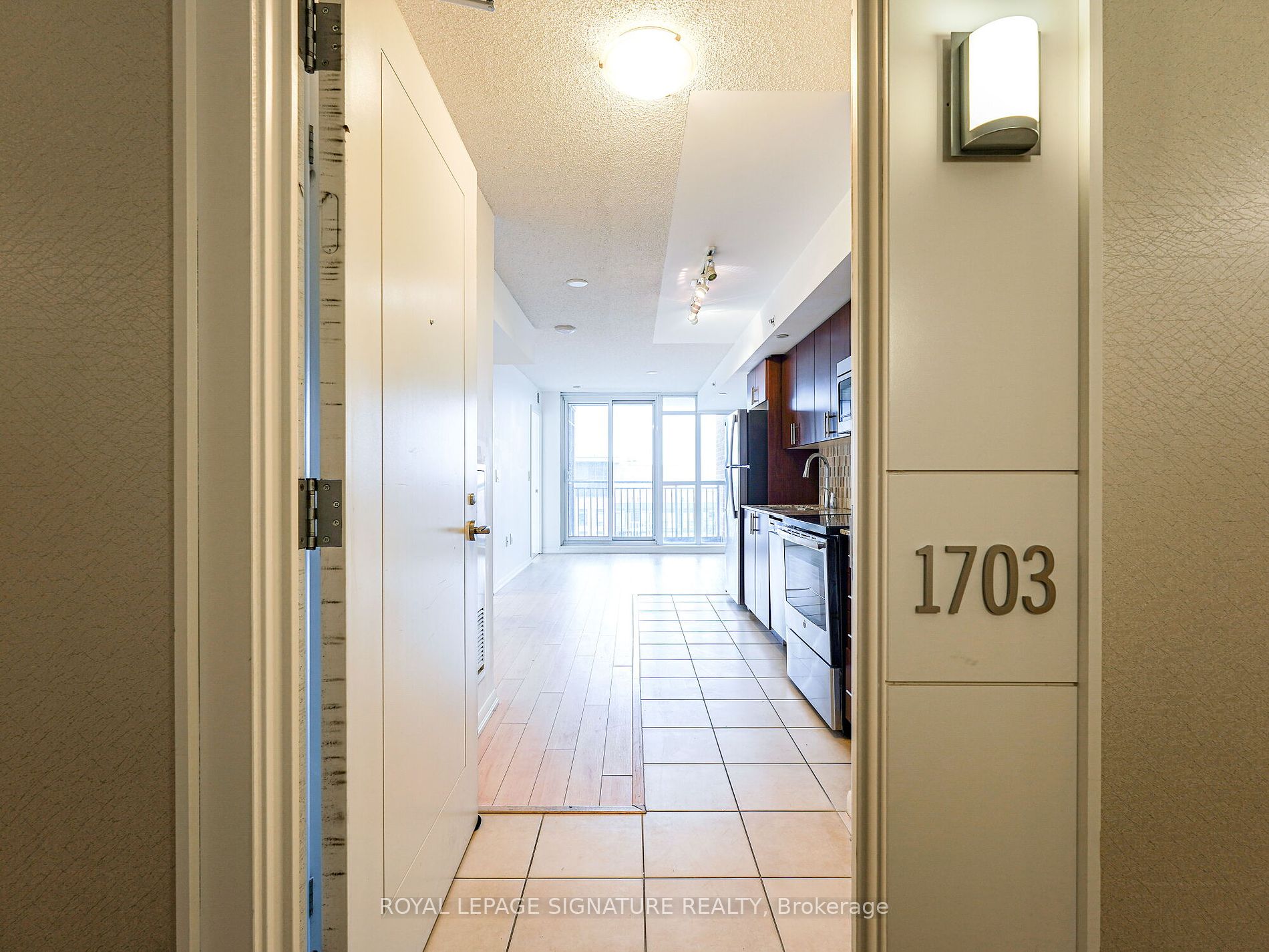 830 Lawrence Ave W 1703 Property Photo 7