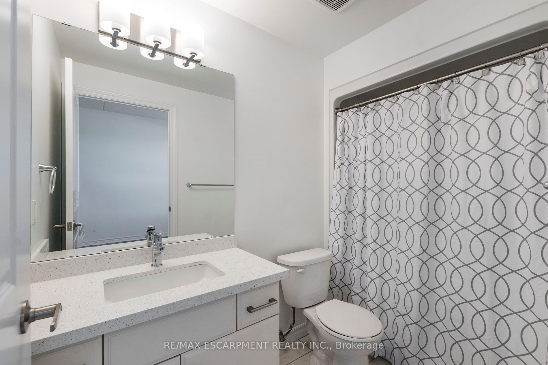 630 Sauve St 301 Property Photo 13