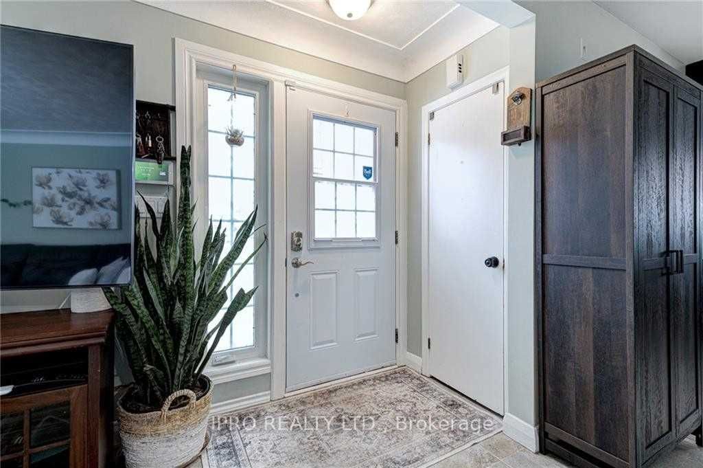 1352 Fisher Ave Property Photo