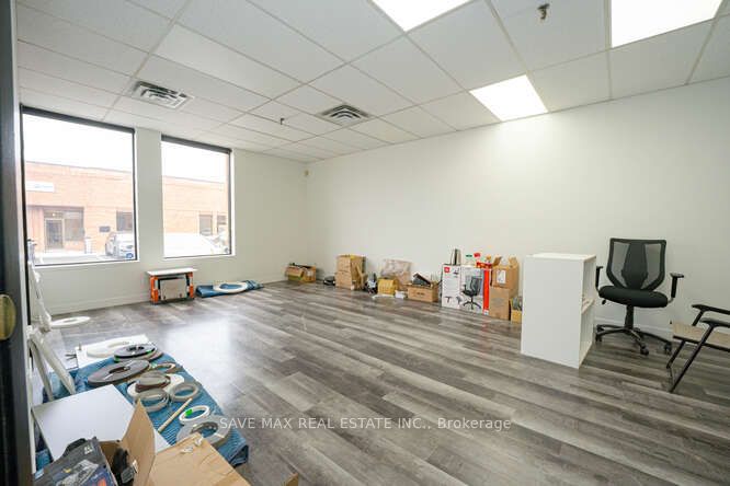 6315 Shawson Dr Property Photo 10