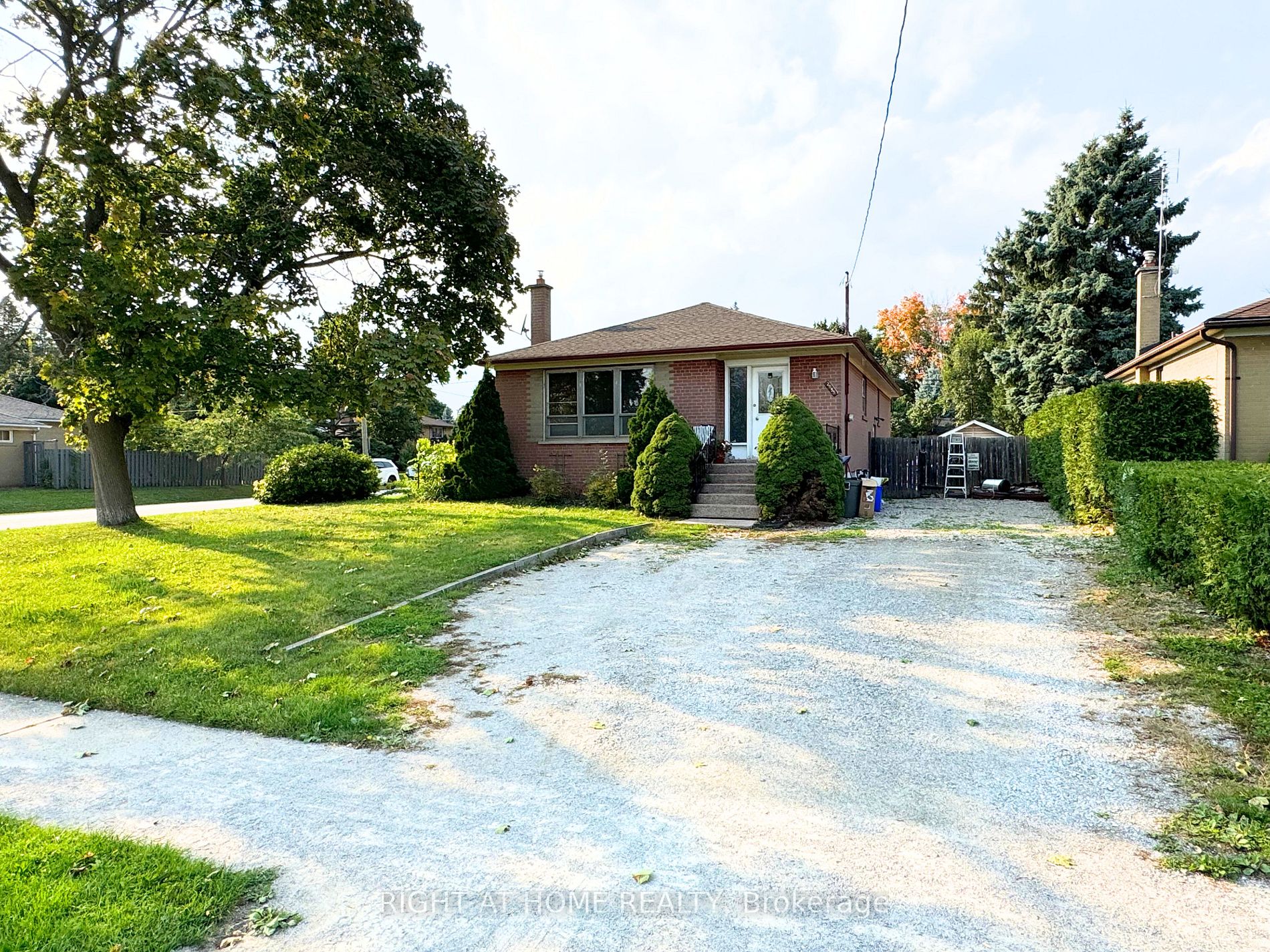 2055 Bridge Rd Property Photo
