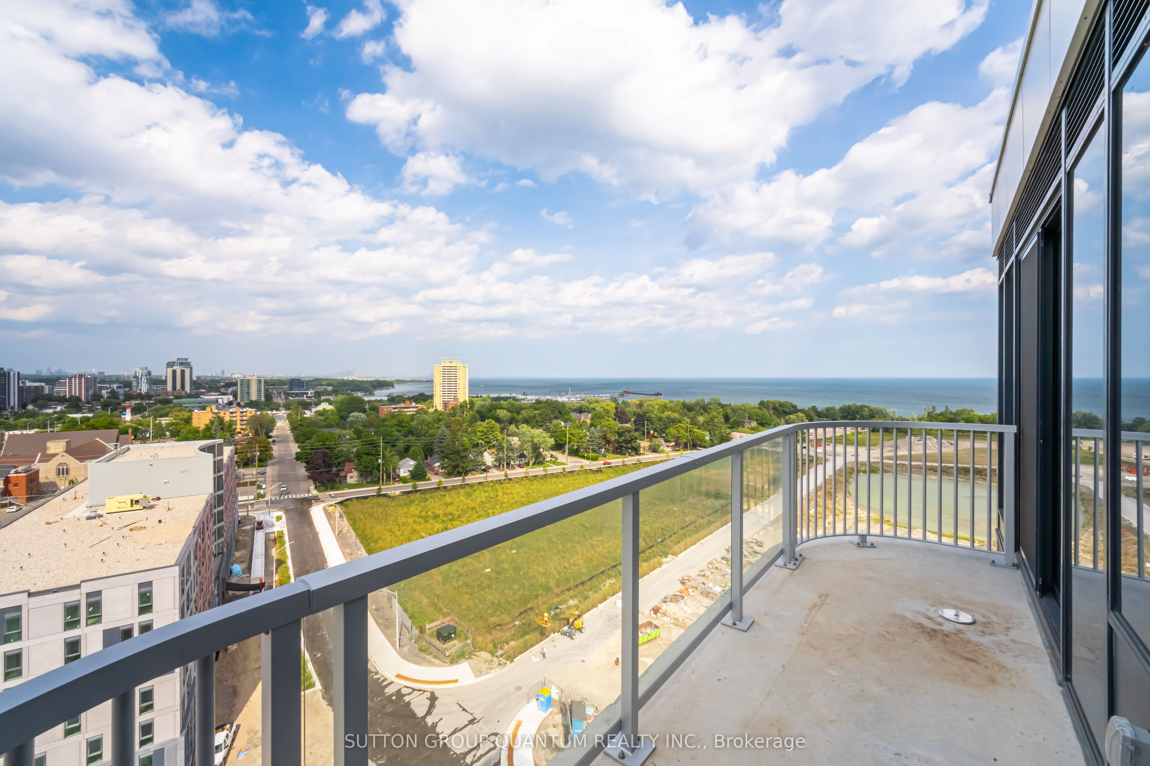 #1305 - 220 Missinnihe Way Property Photo 26