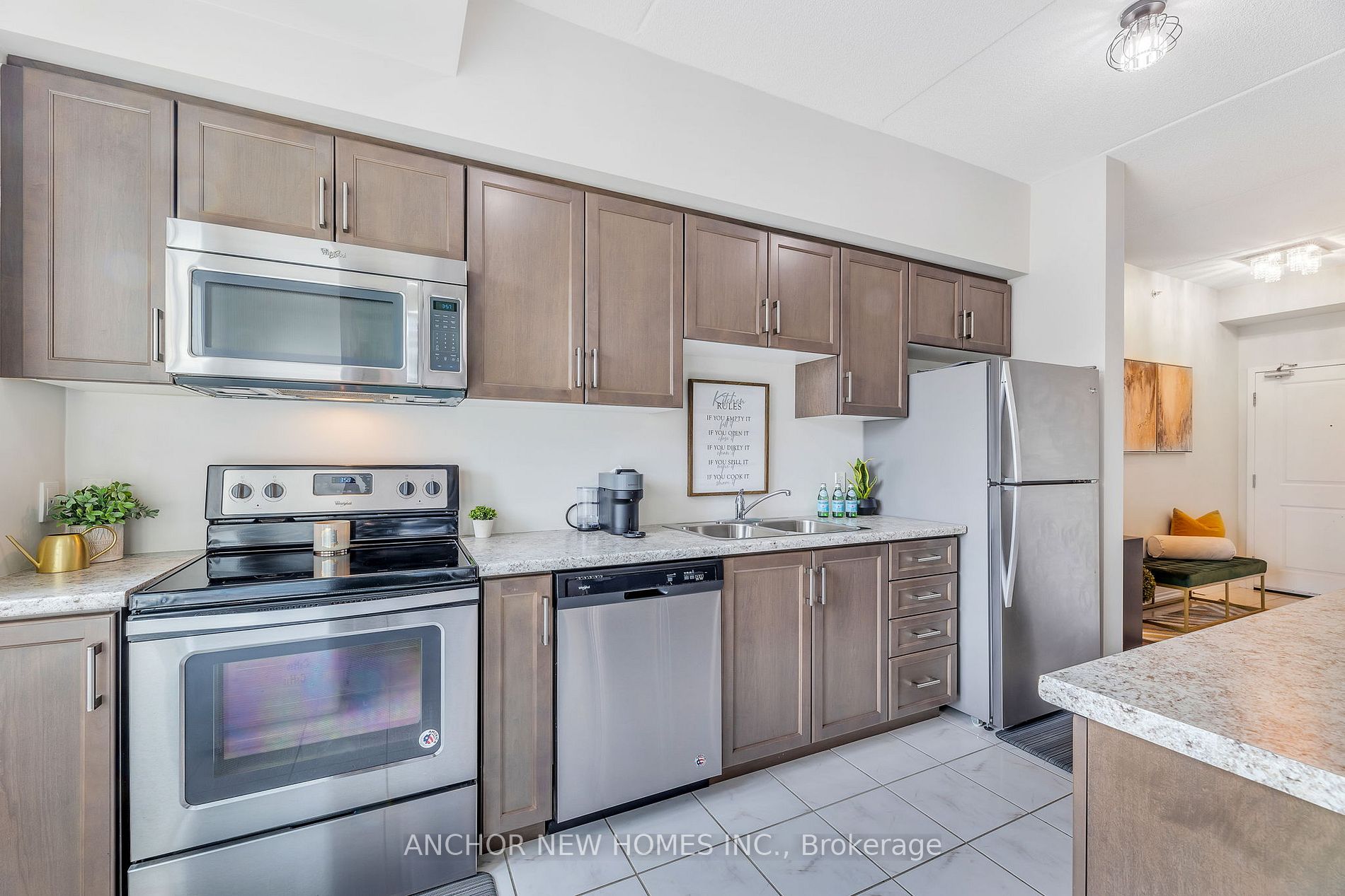 630 Sauve St 317 Property Photo 11