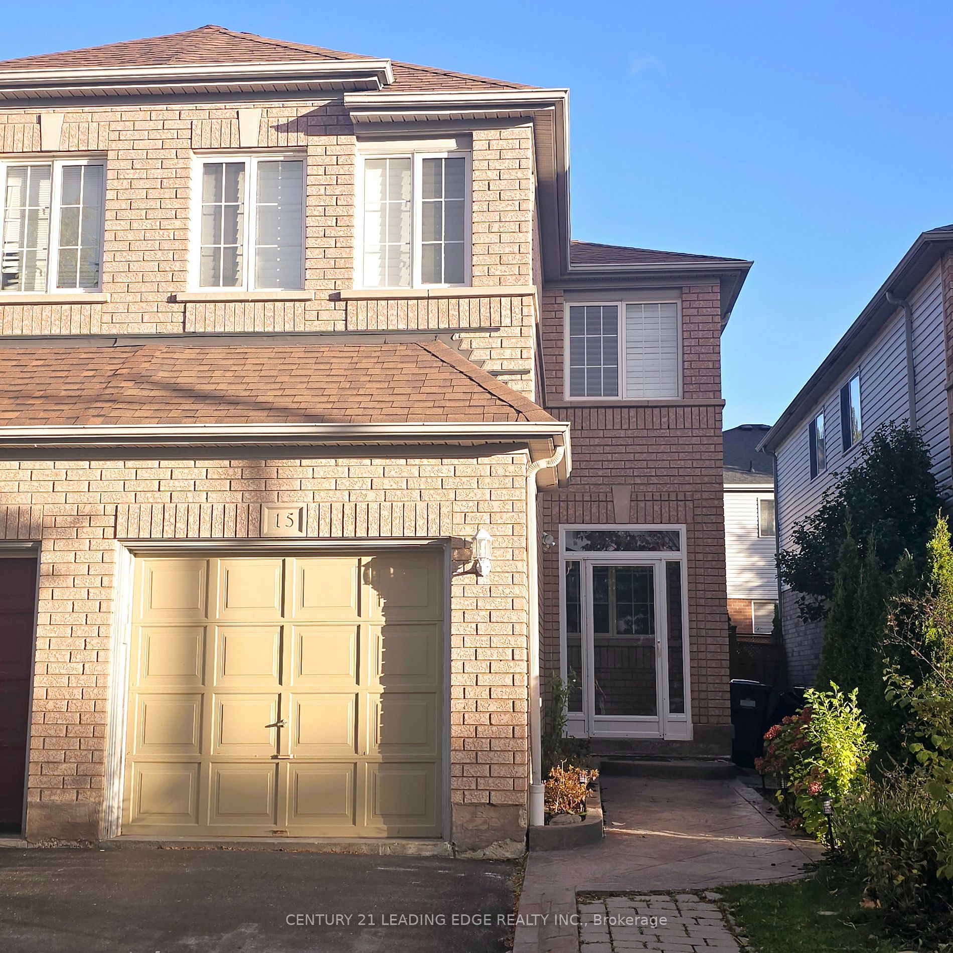 15 Hackberry Gate Property Photo 1