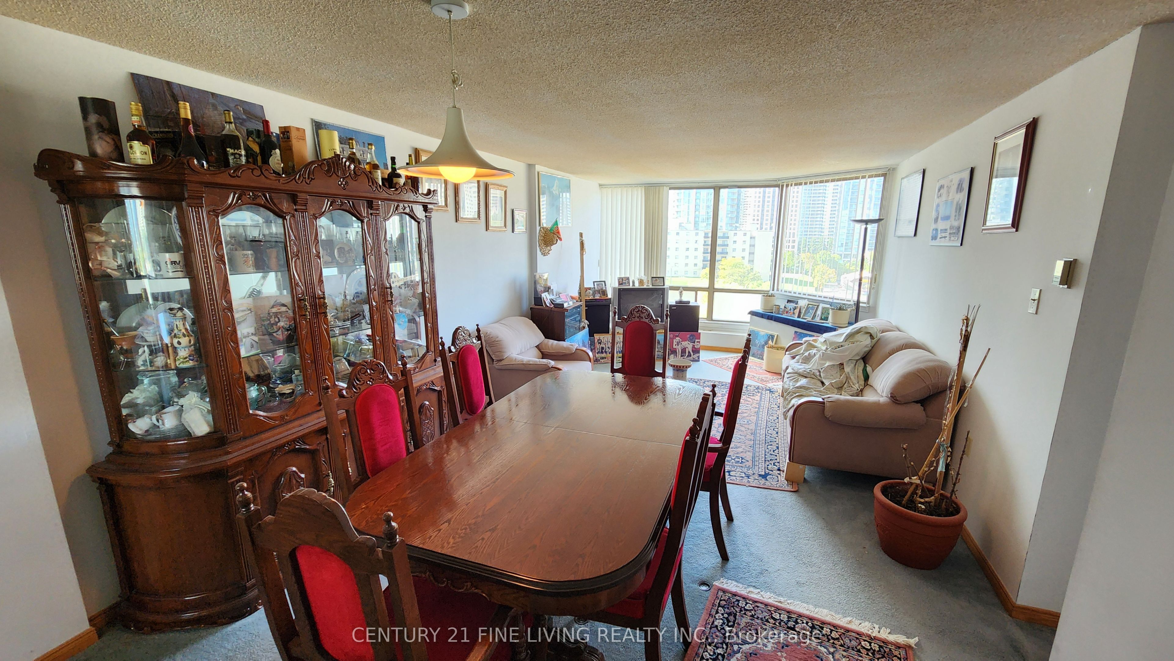 #805 - 25 Fairview Road Property Photo 5