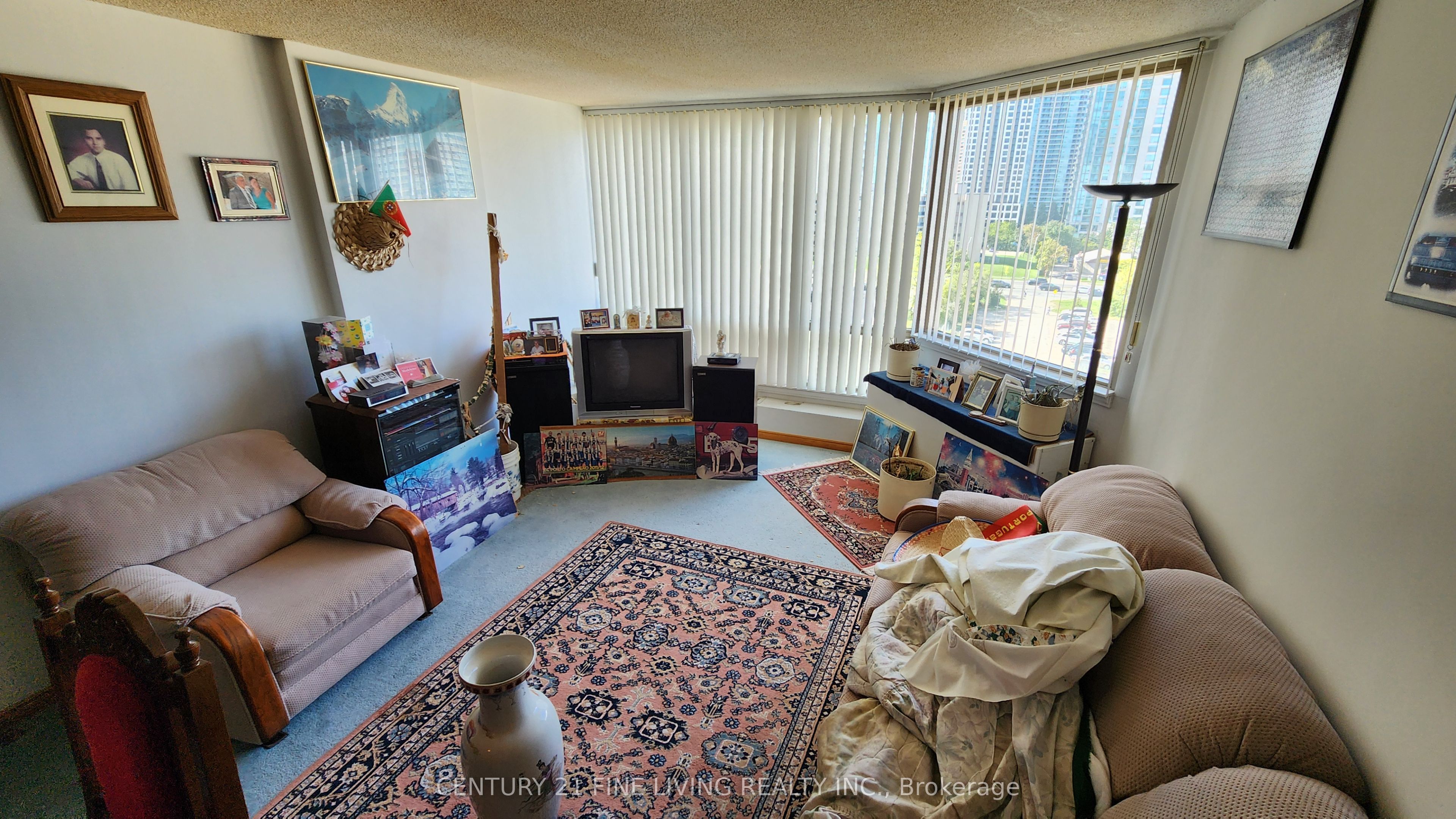 #805 - 25 Fairview Road Property Photo 8