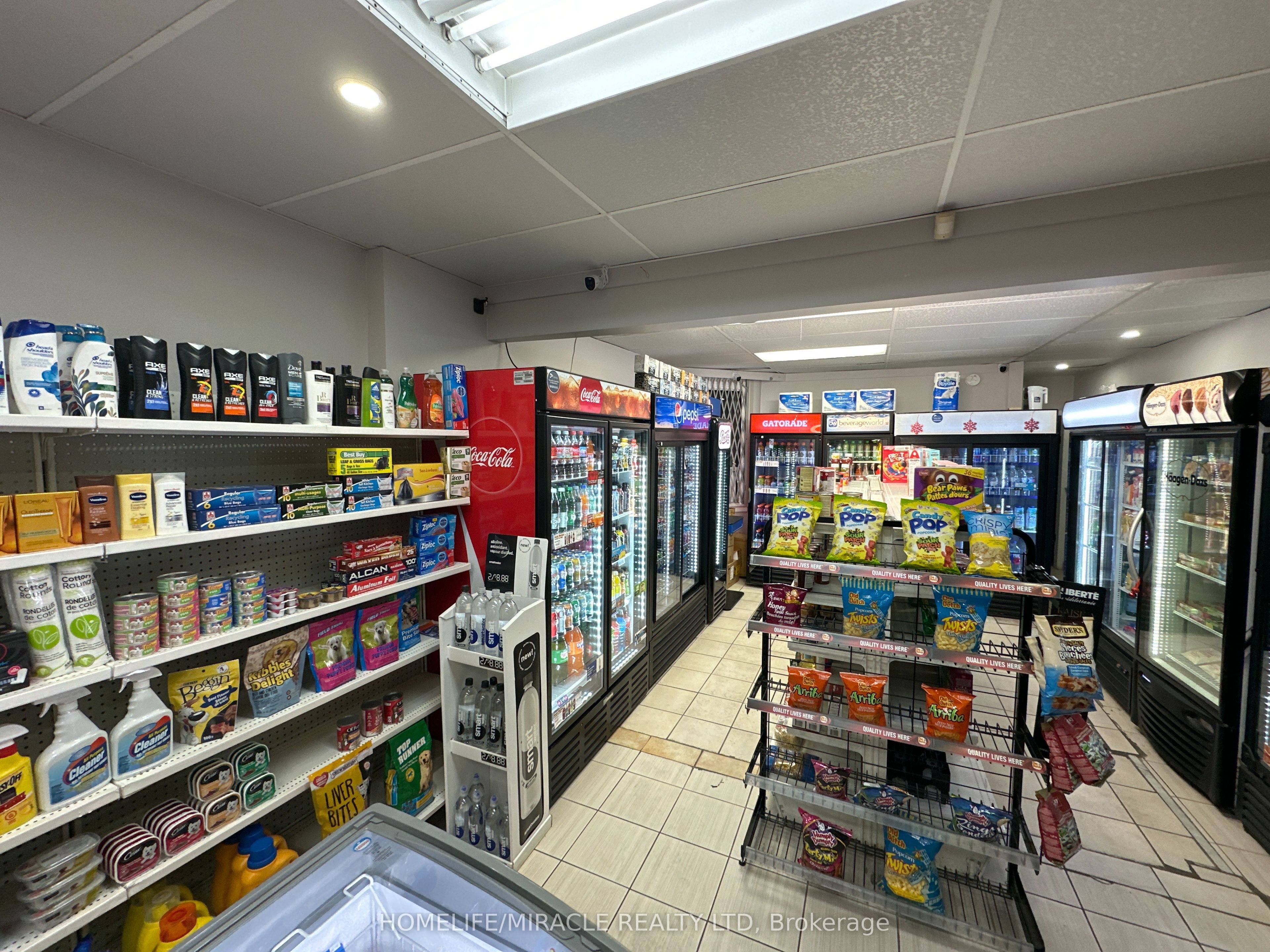 1613 Bloor Street Property Photo 8