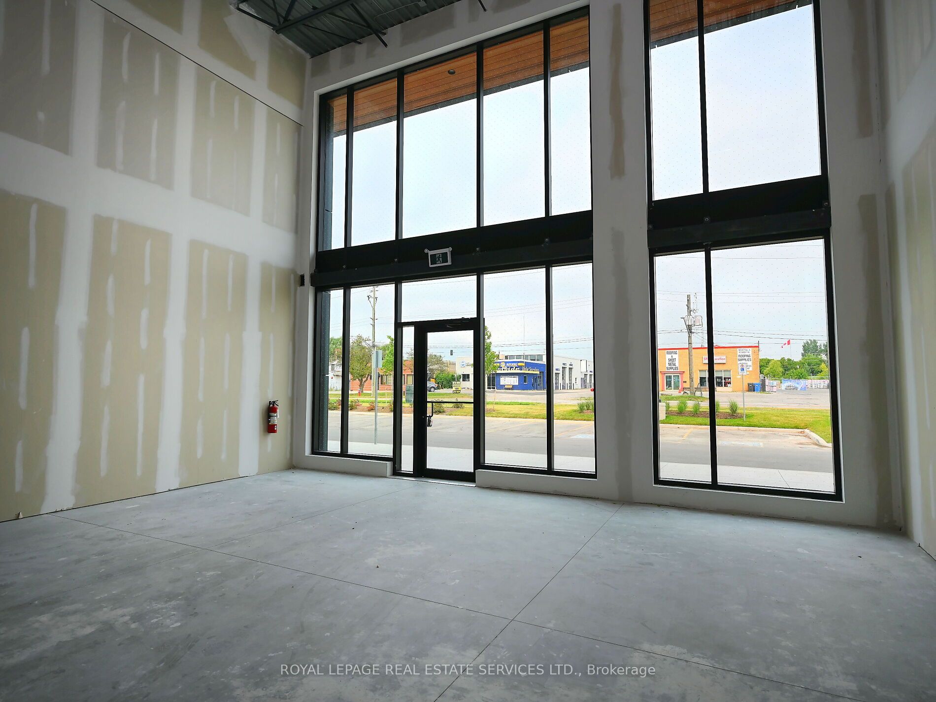#3 - 530 Speers Road Property Photo 15