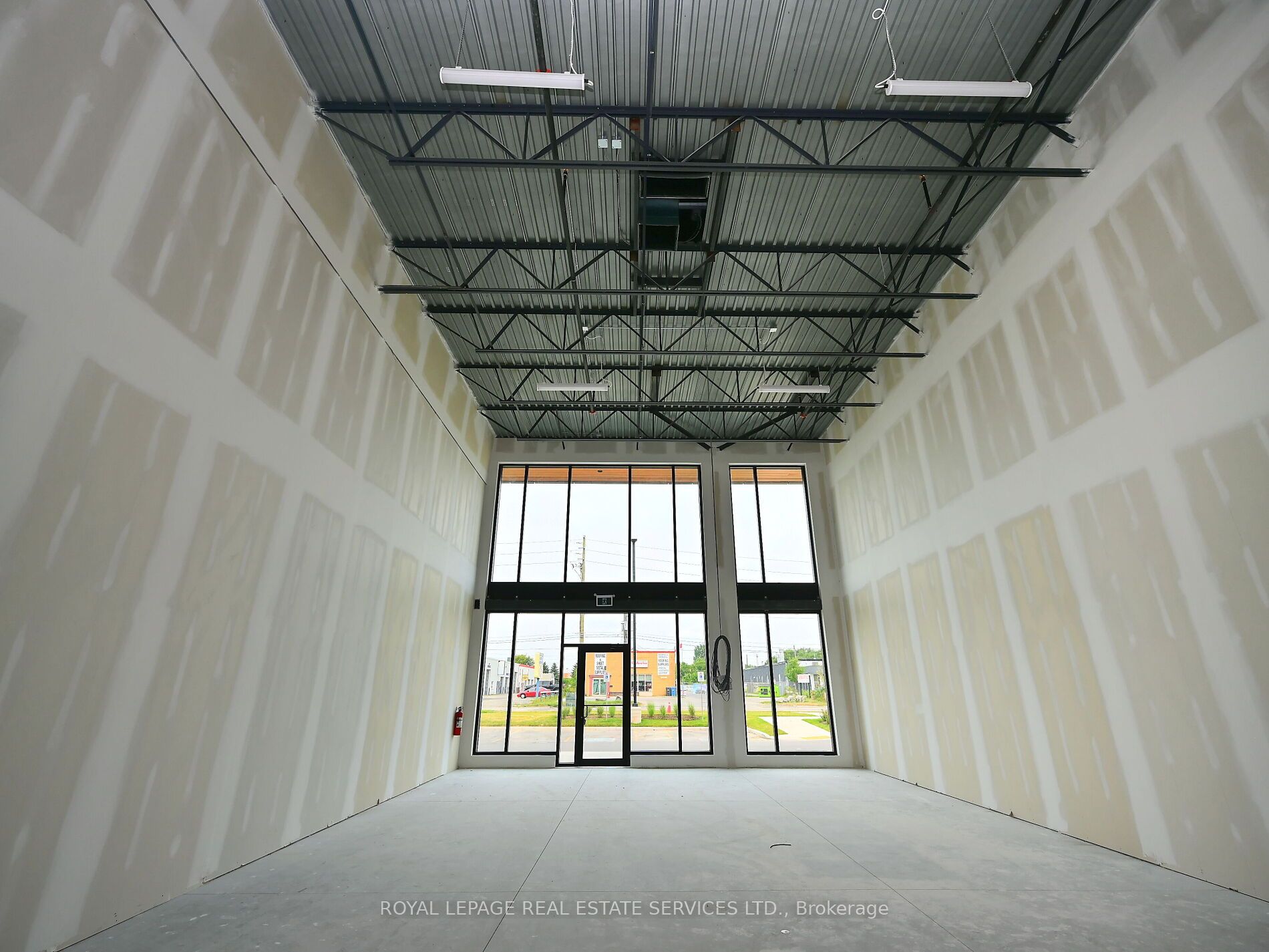 #3 - 530 Speers Road Property Photo 17