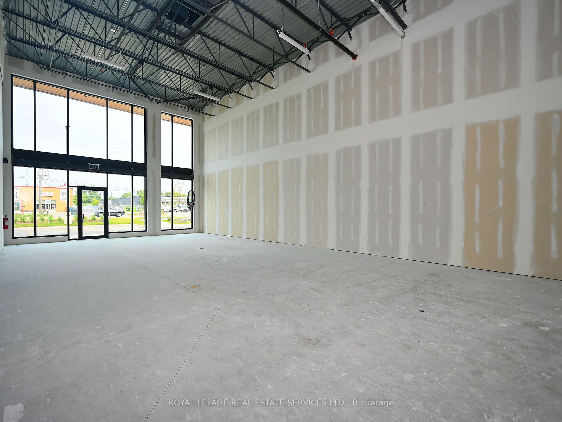 #3 - 530 Speers Road Property Photo 19