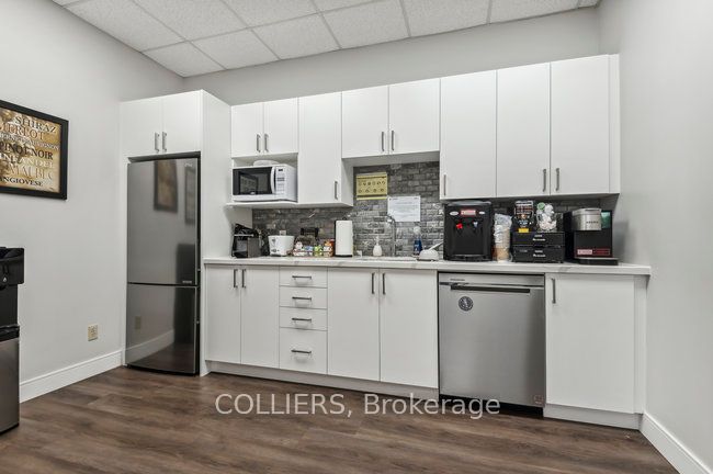 #16-18 - 1 Whitehorse Road Property Photo 10
