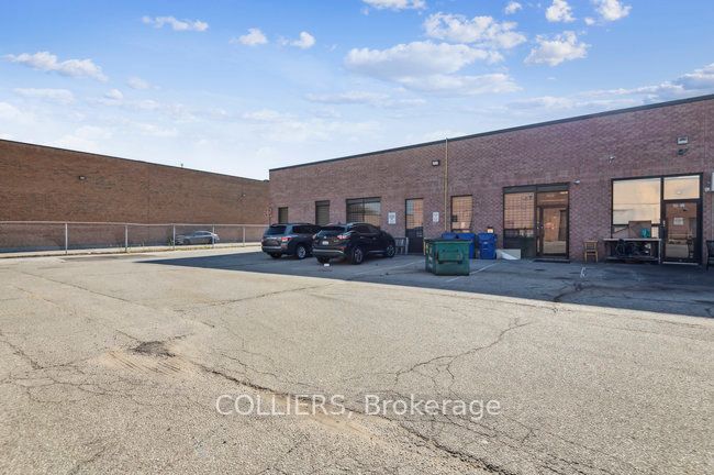 #16-18 - 1 Whitehorse Road Property Photo 12