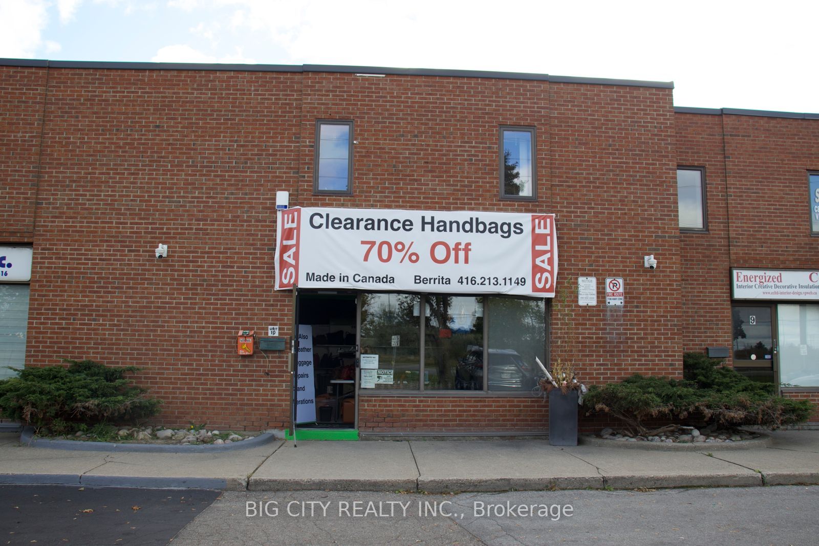 #10 - 1 Steinway Boulevard Property Photo 1