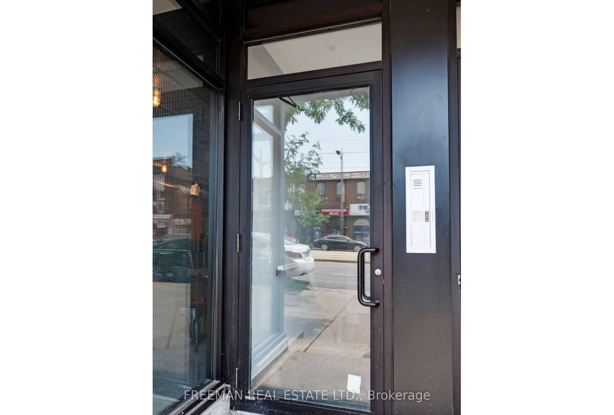 #lower - 1216 St. Clair Avenue Property Photo 3