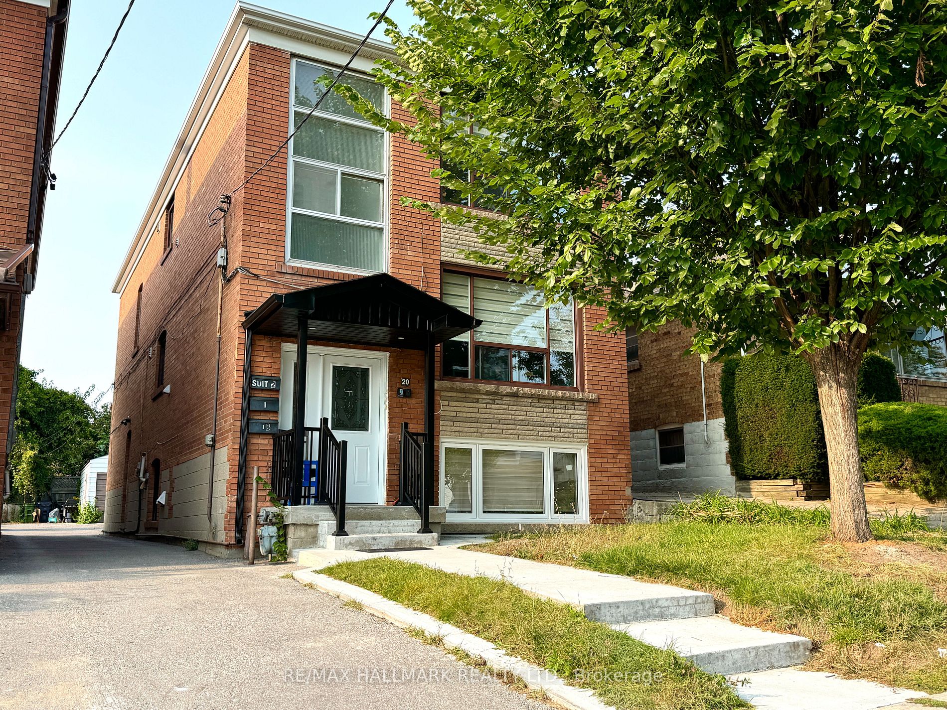 20 Holwood Ave Property Photo