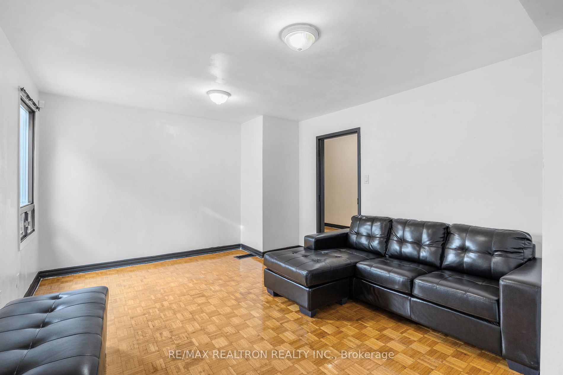 1631 Weston Rd Property Photo 6