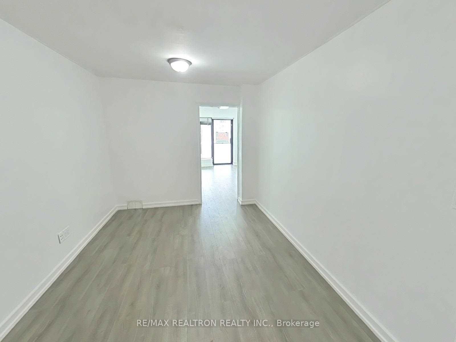 1631 Weston Rd Property Photo 9