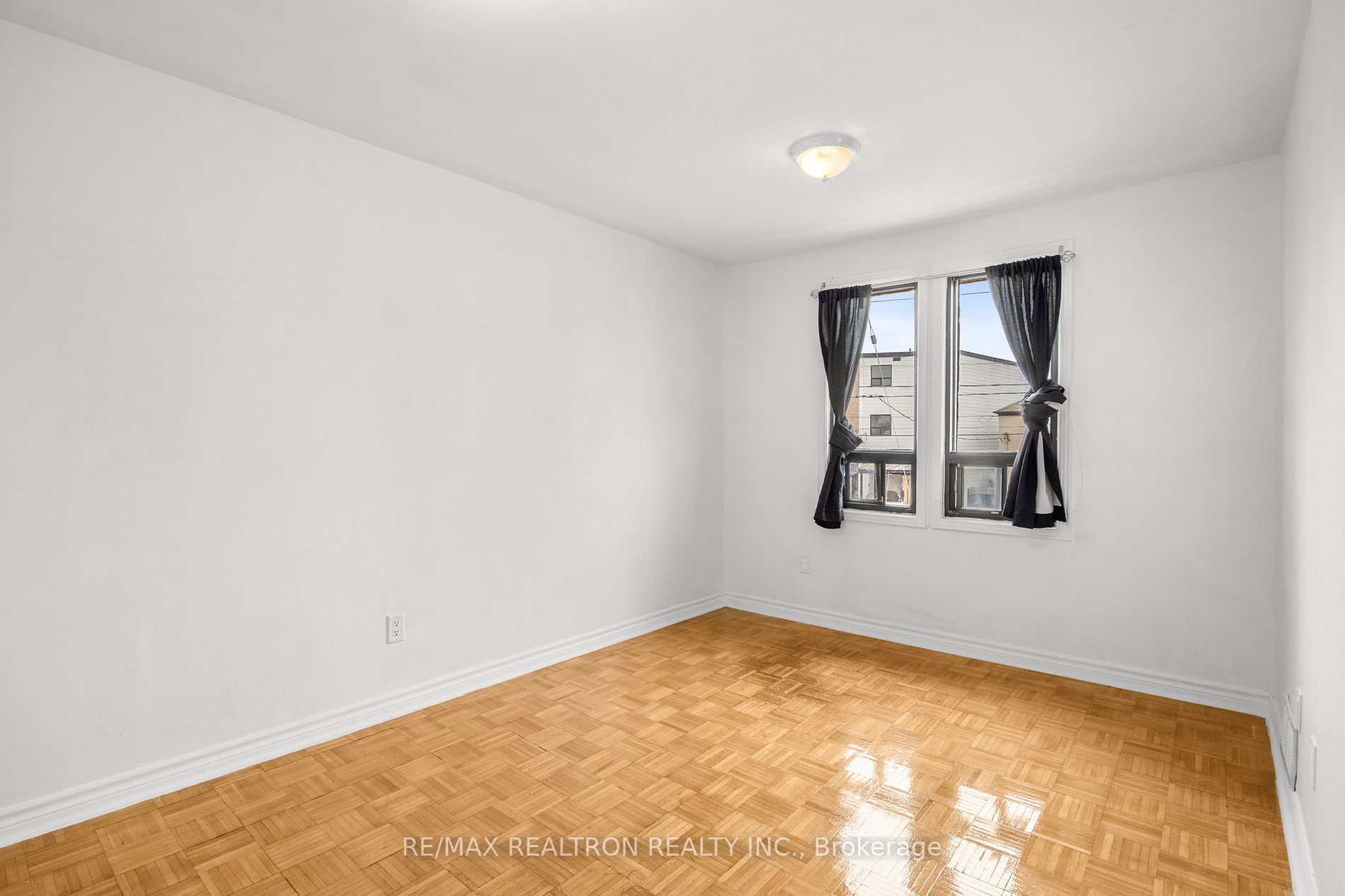 1631 Weston Rd Property Photo 13