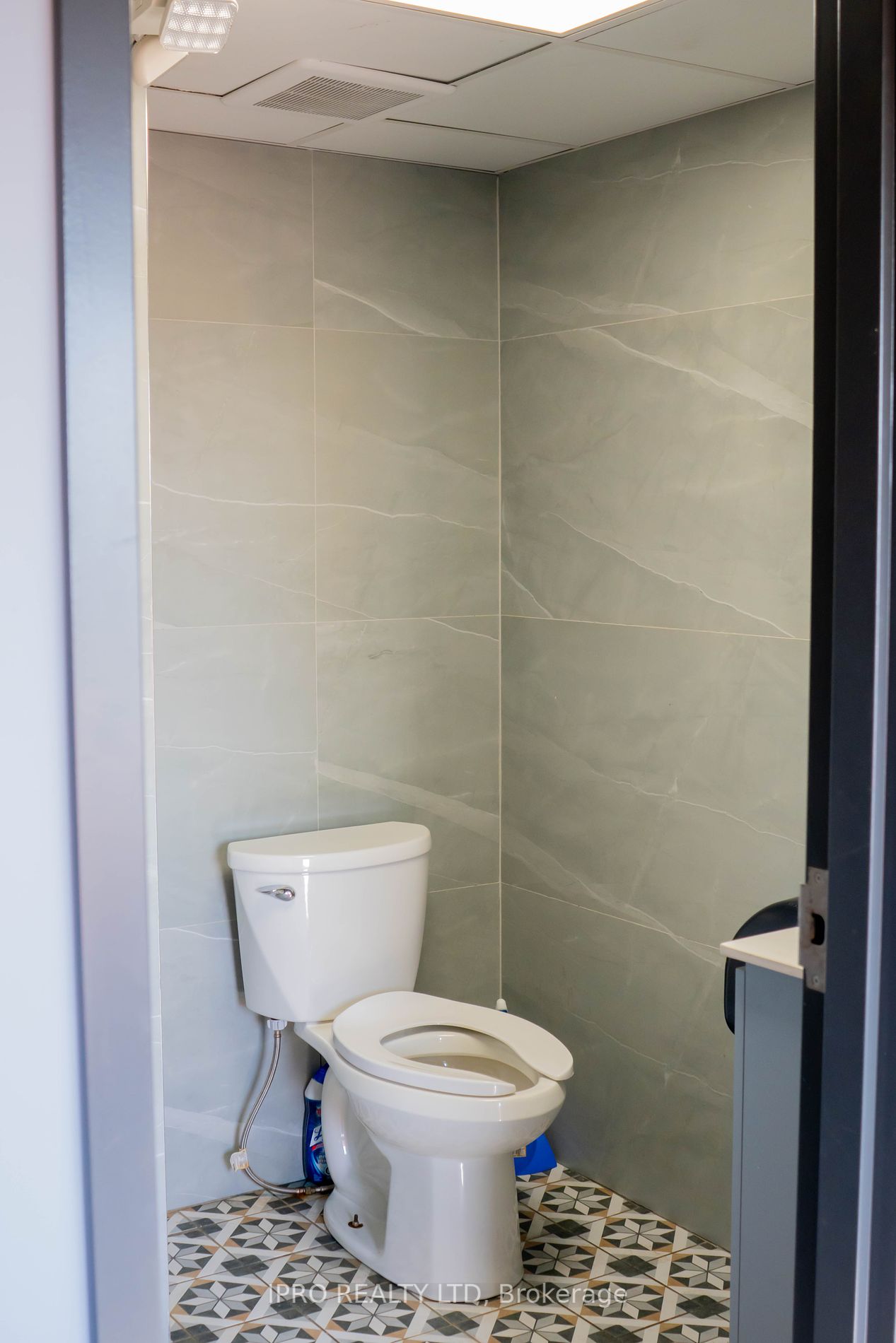 10 Beaumaris Dr Property Photo 13