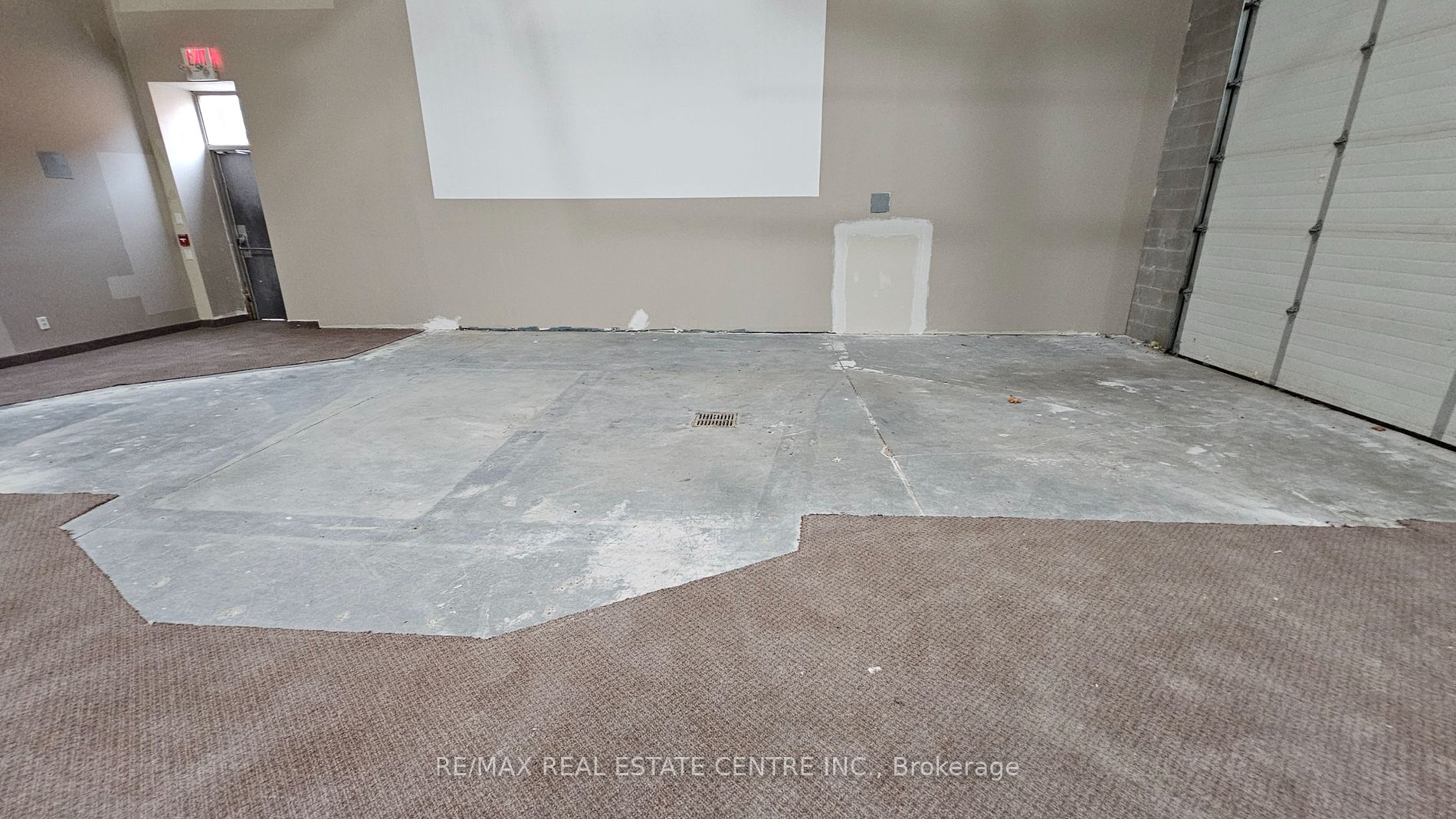 4060 Ridgeway Dr Property Photo 10