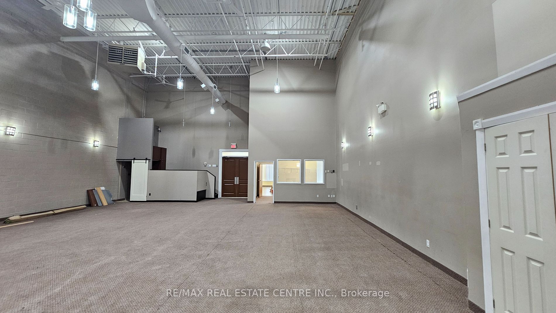 4060 Ridgeway Dr Property Photo 18