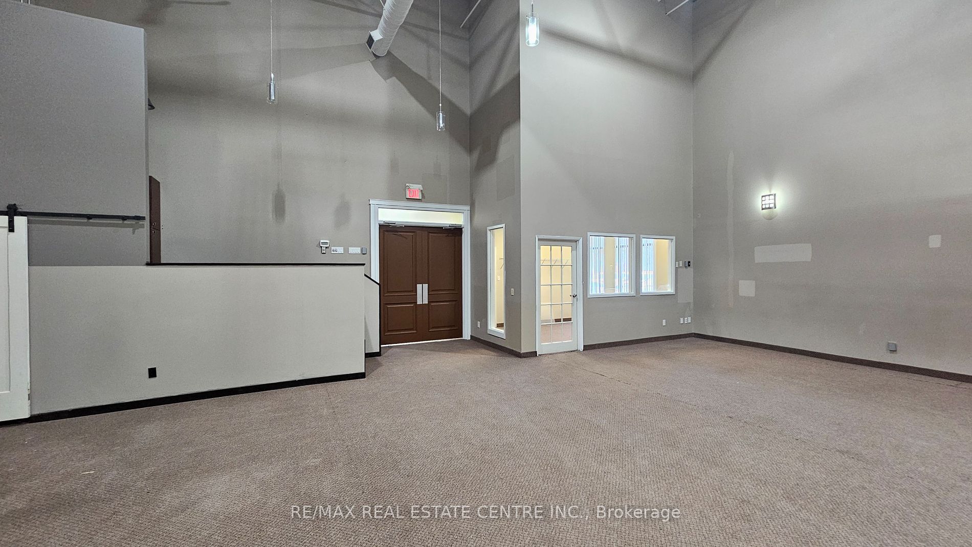 4060 Ridgeway Dr Property Photo 25