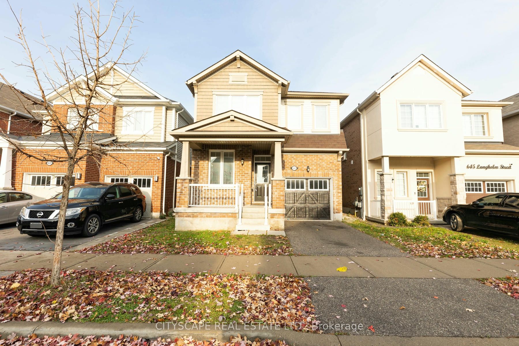 641 Langholm St Property Photo