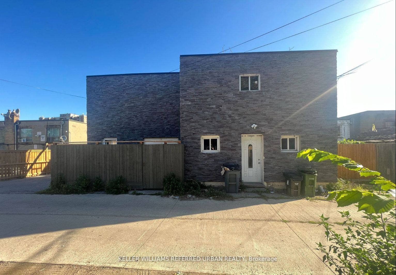 1188 Weston Rd Property Photo 6