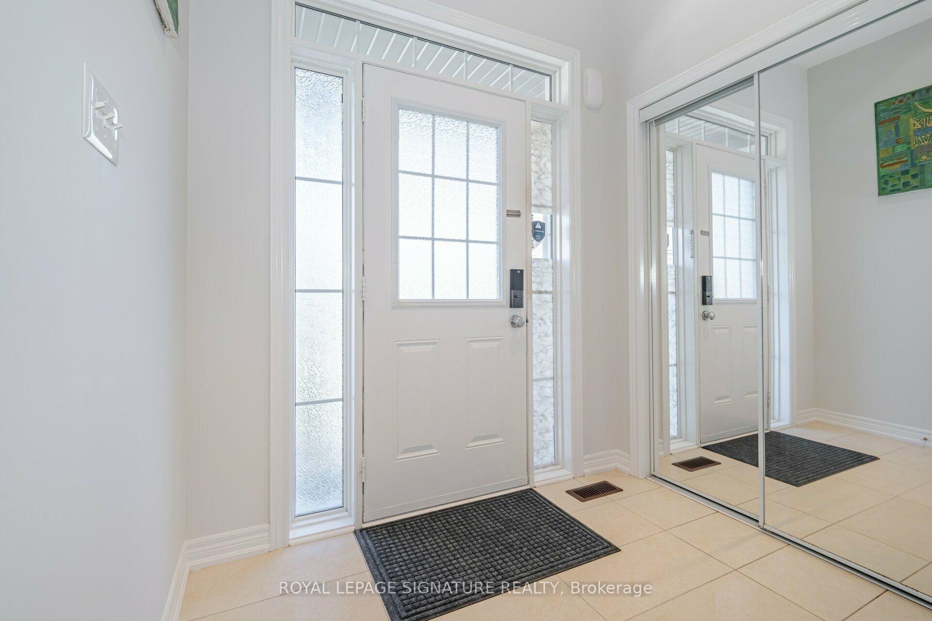 5520 Meadowcrest Avenue Property Photo 4