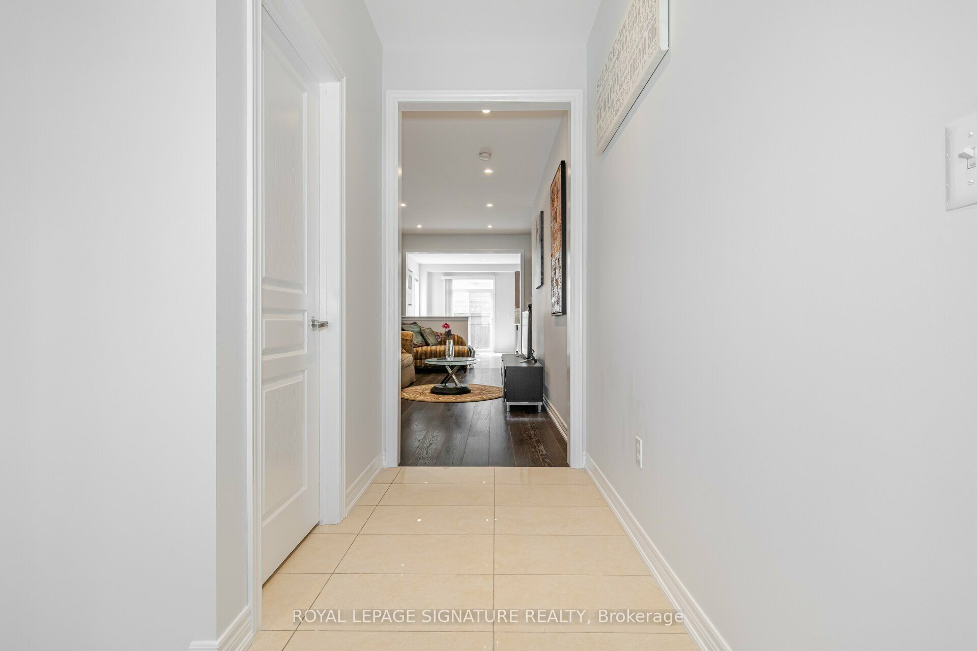 5520 Meadowcrest Avenue Property Photo 5