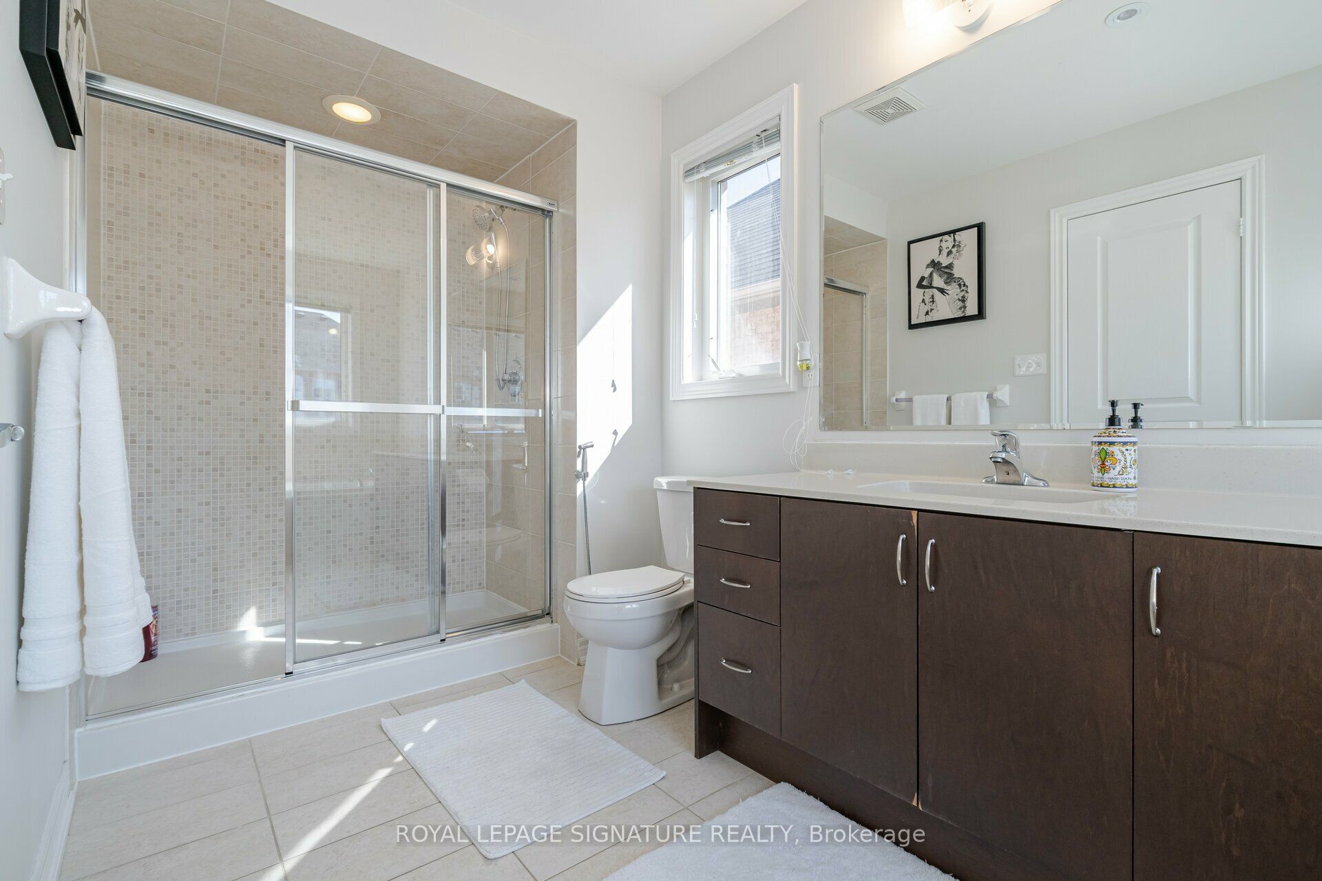 5520 Meadowcrest Avenue Property Photo 23