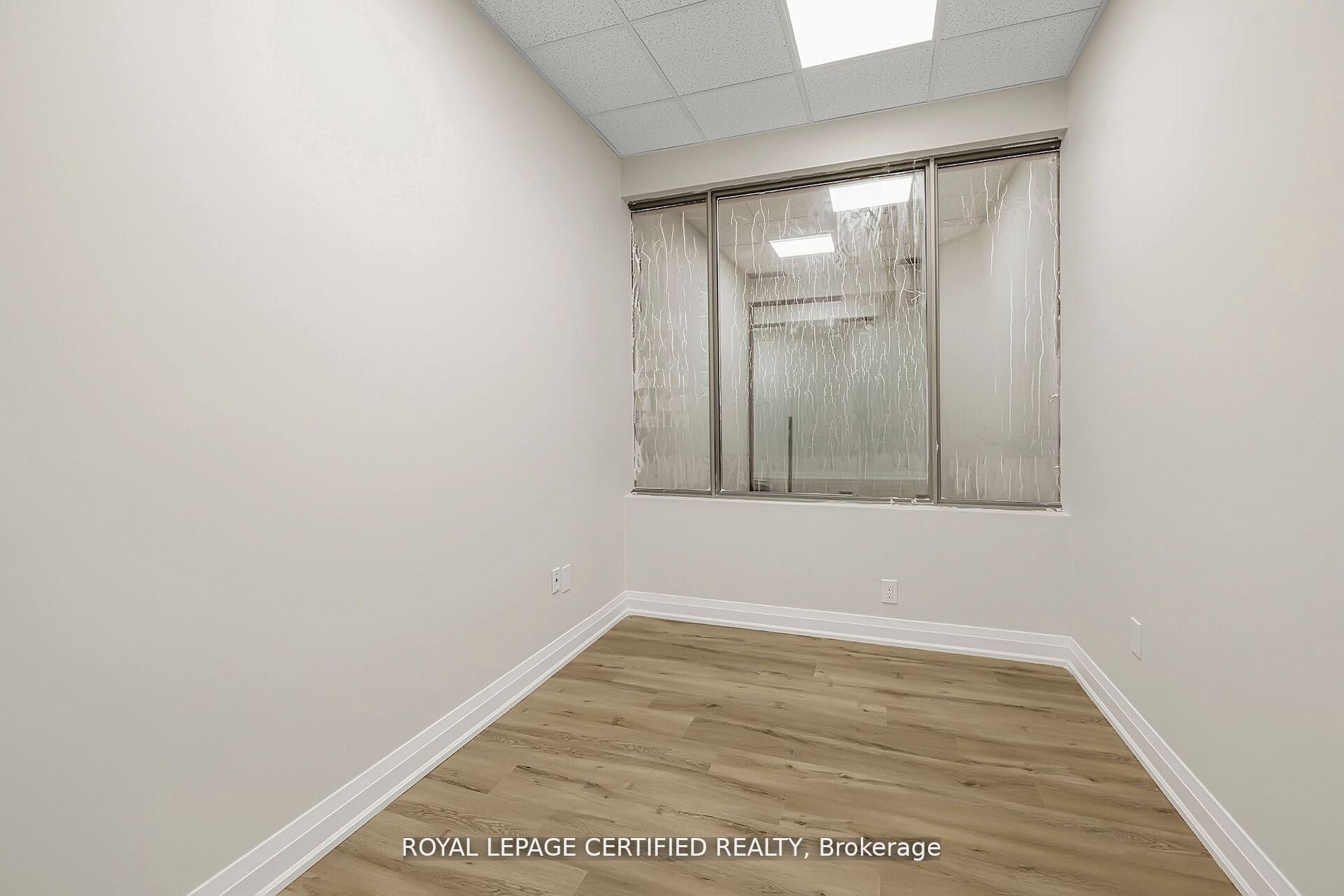 100 Pertosa Dr Property Photo 8