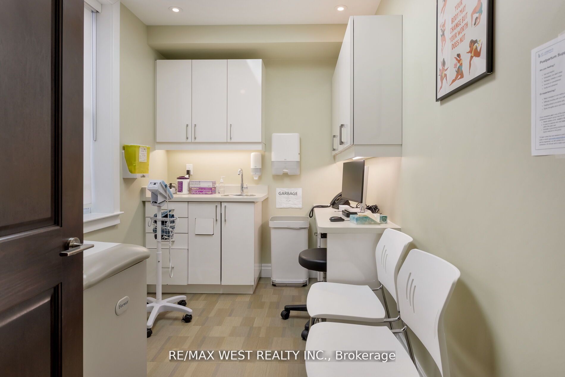 96 Roncesvalles Avenue Property Photo 11