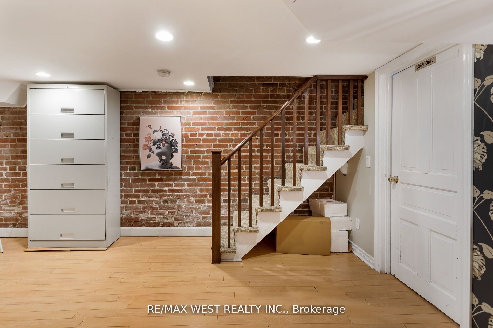 96 Roncesvalles Avenue Property Photo 19