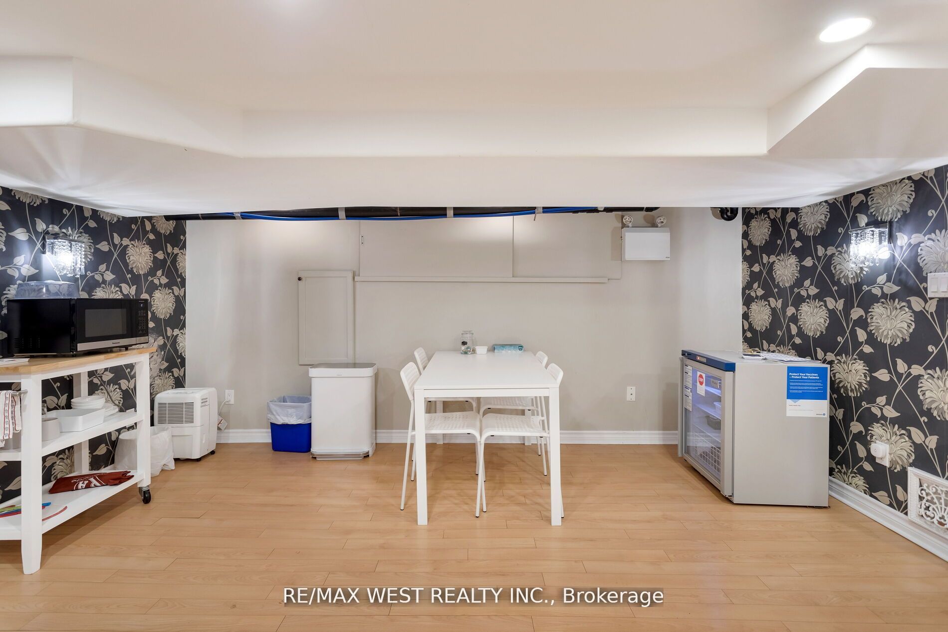 96 Roncesvalles Avenue Property Photo 21