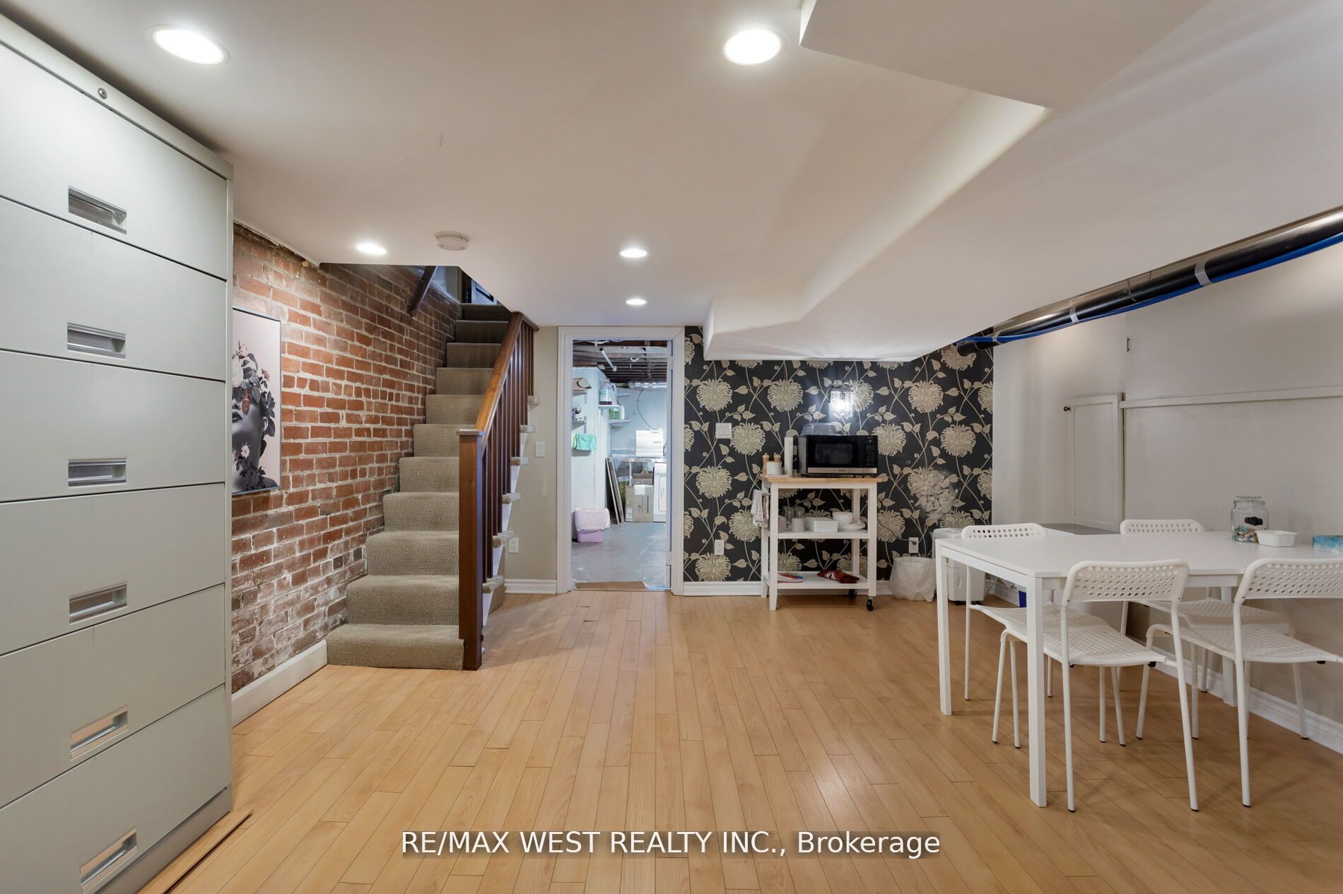 96 Roncesvalles Avenue Property Photo 23