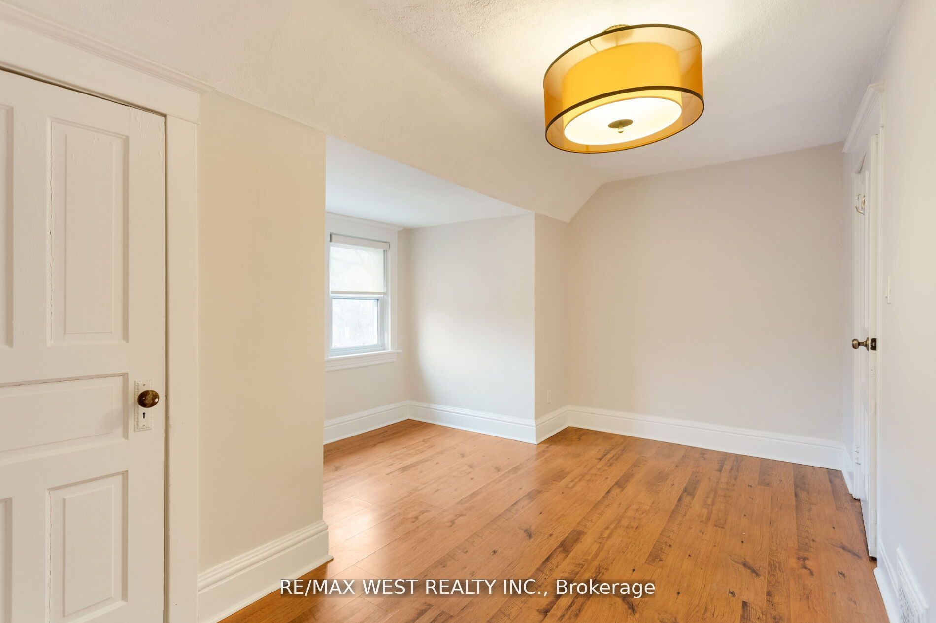 96 Roncesvalles Avenue Property Photo 39