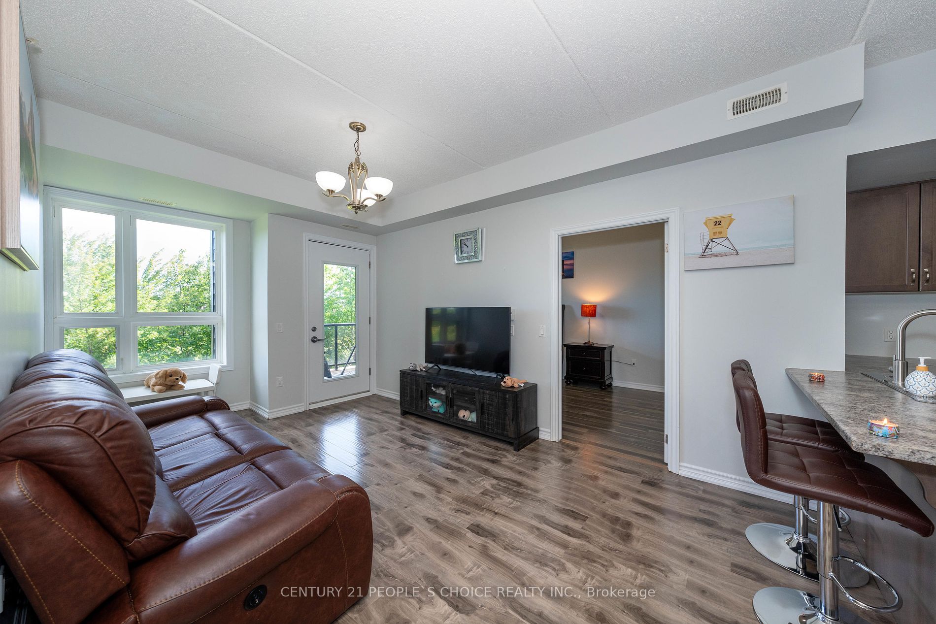 640 Sauve St Property Photo 36