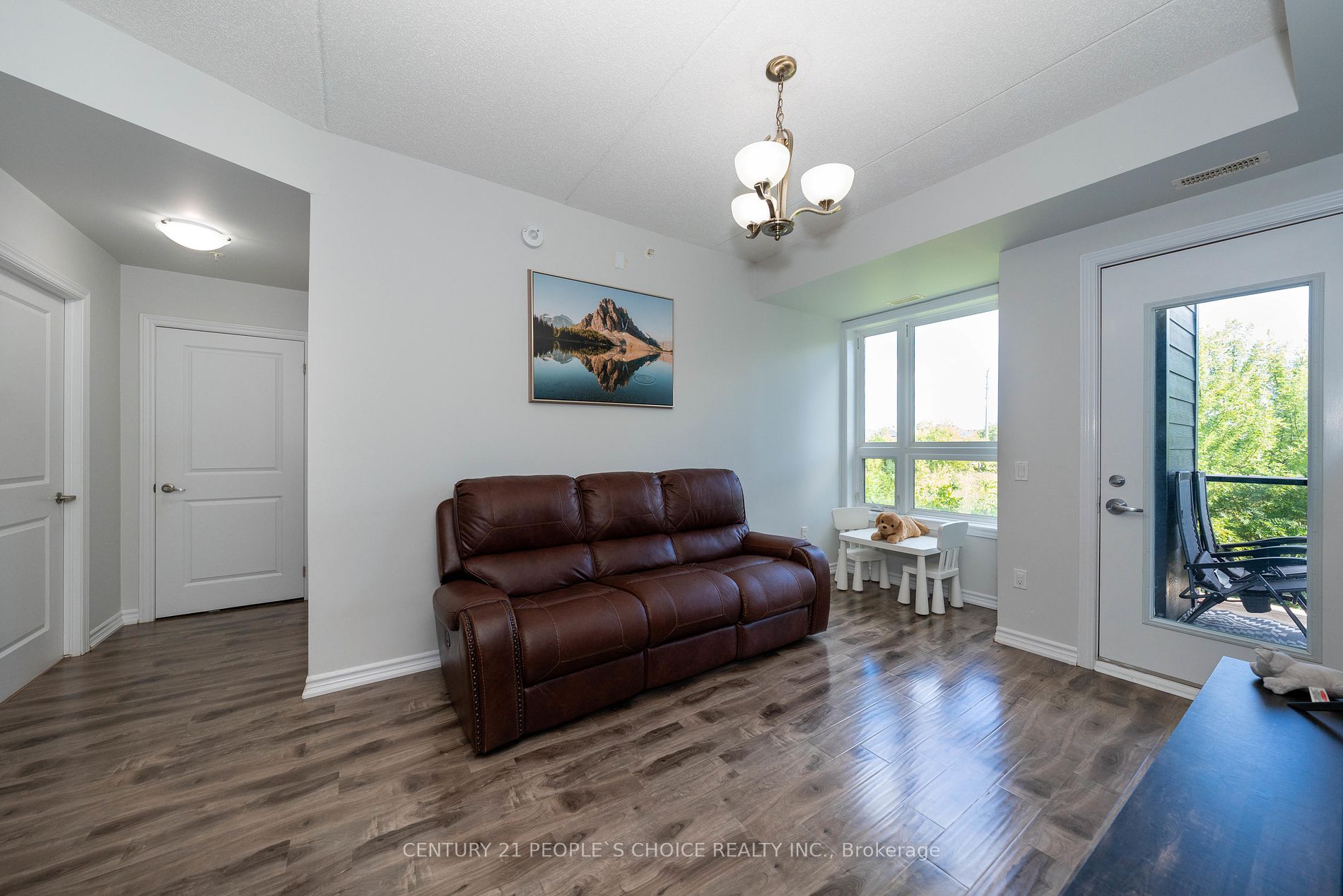 640 Sauve St Property Photo 38