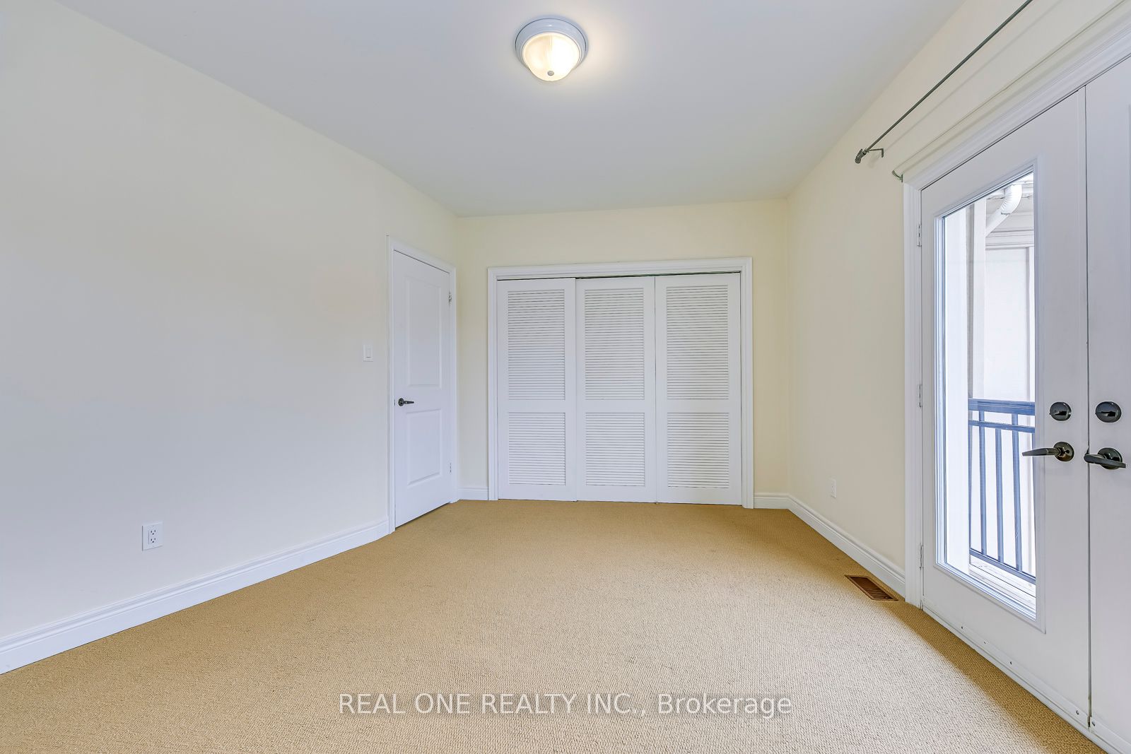 9071 Derry Rd Property Photo 24