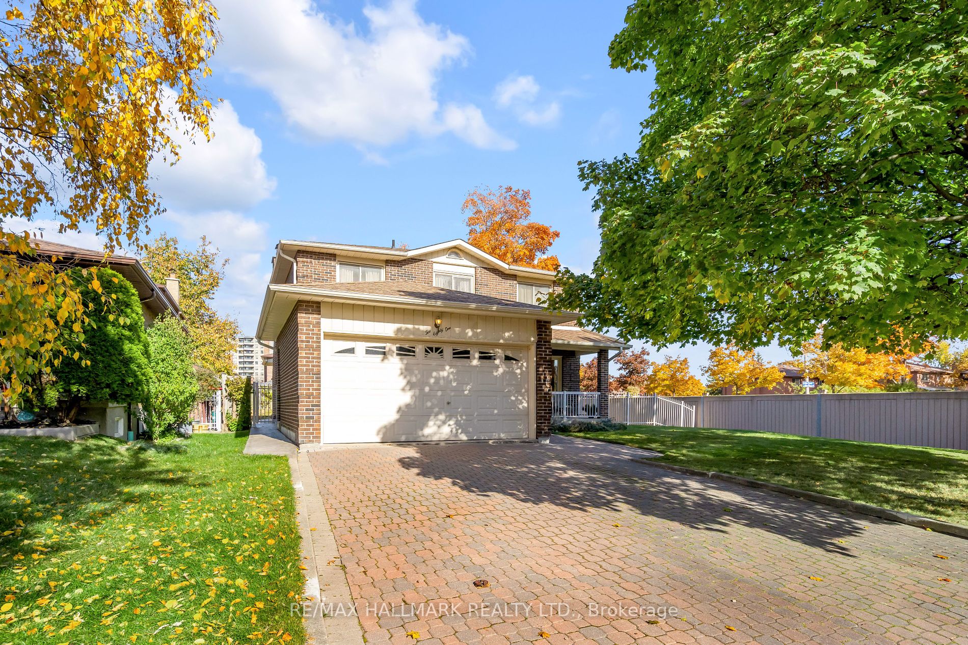 281 Chalfield Ln Property Photo