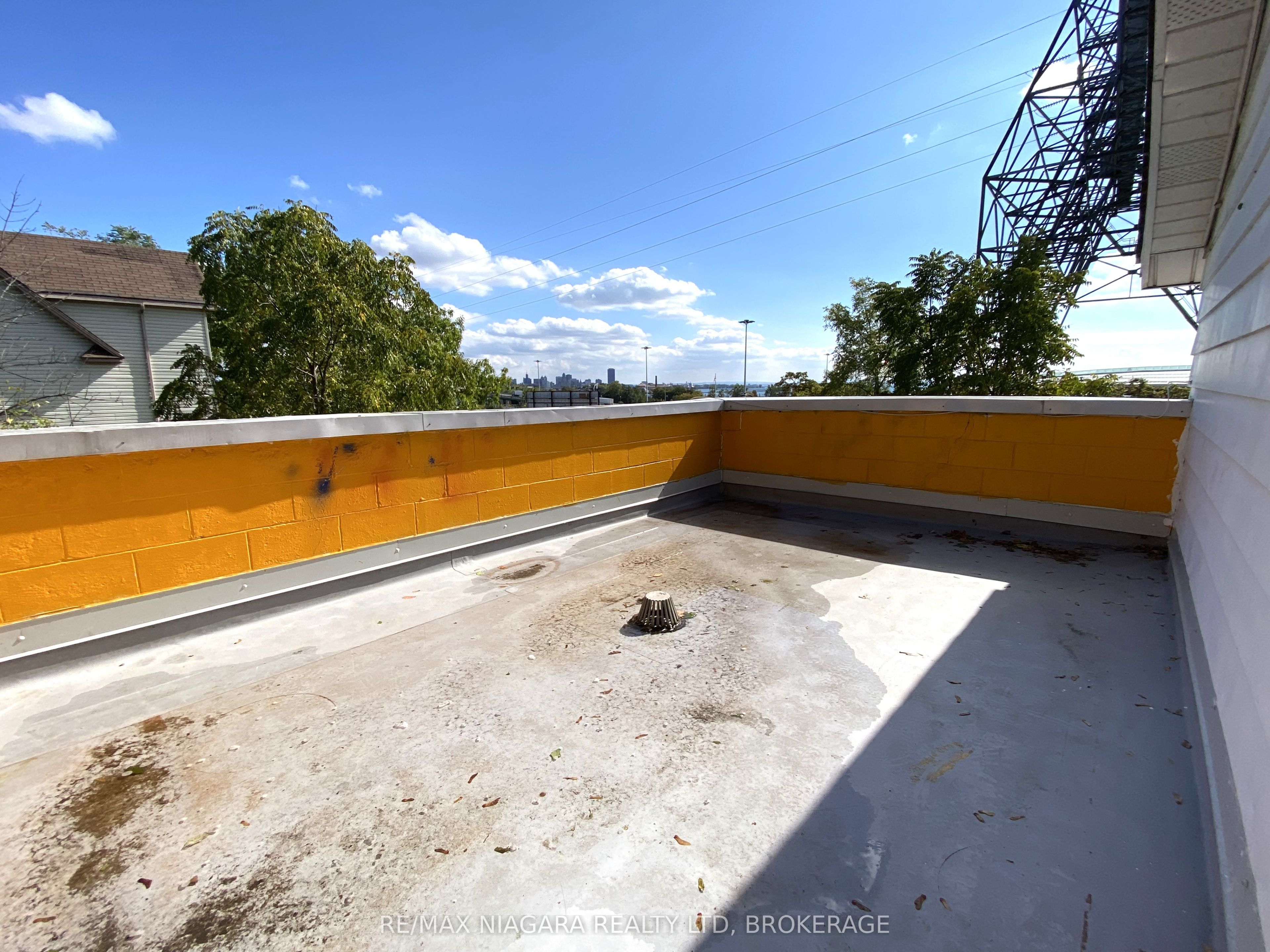 97 Queen Street Property Photo 15