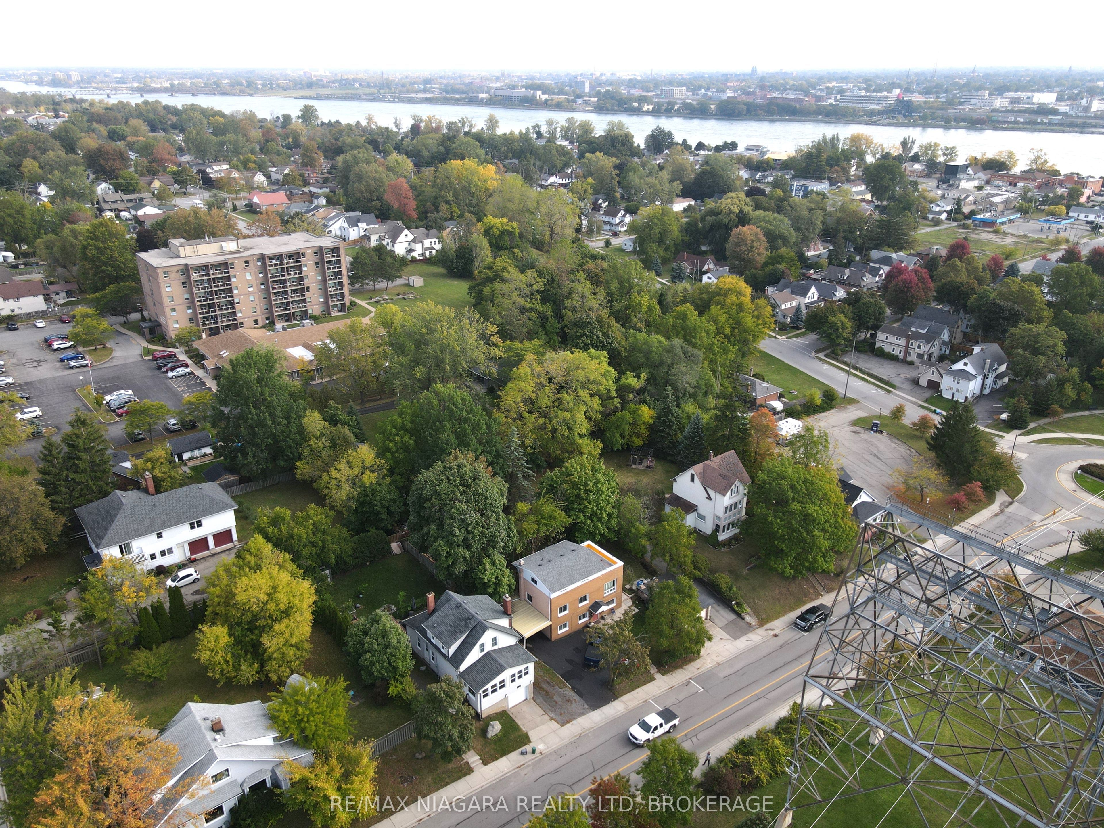 97 Queen Street Property Photo 25