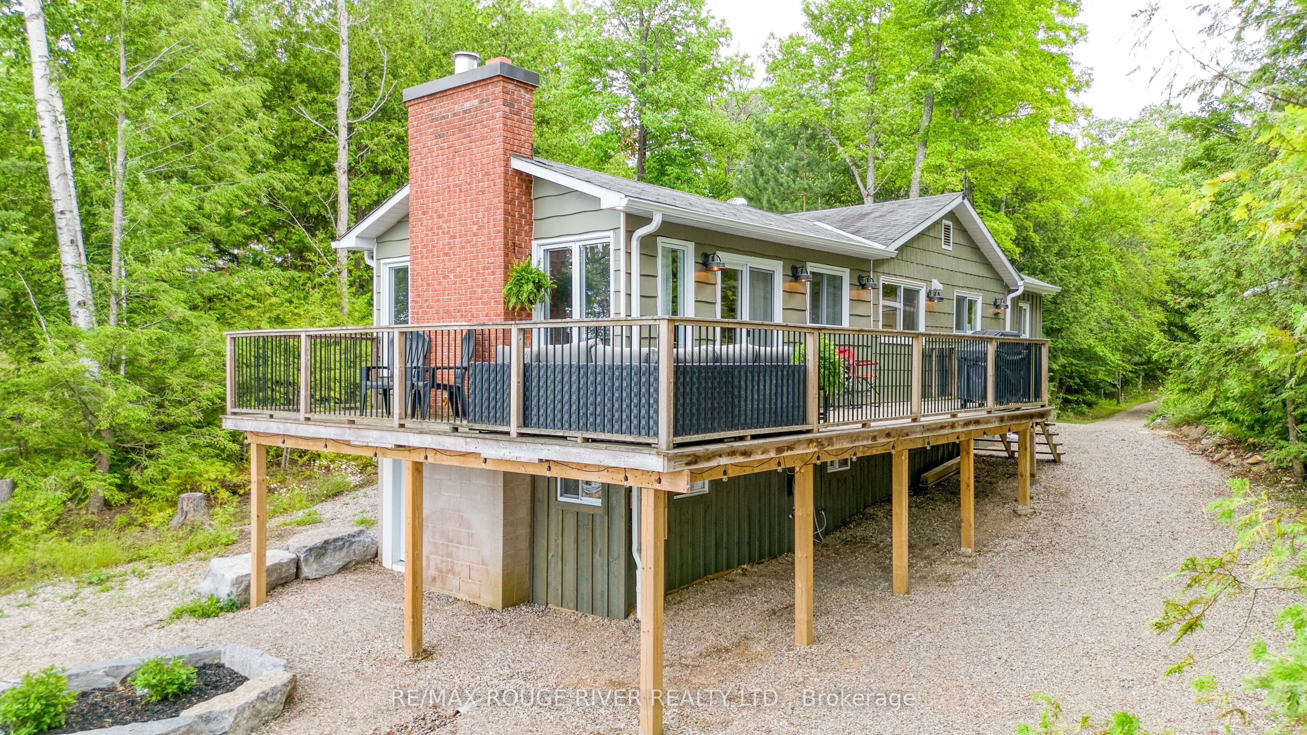 1039 West Cottage Drive Property Photo 6