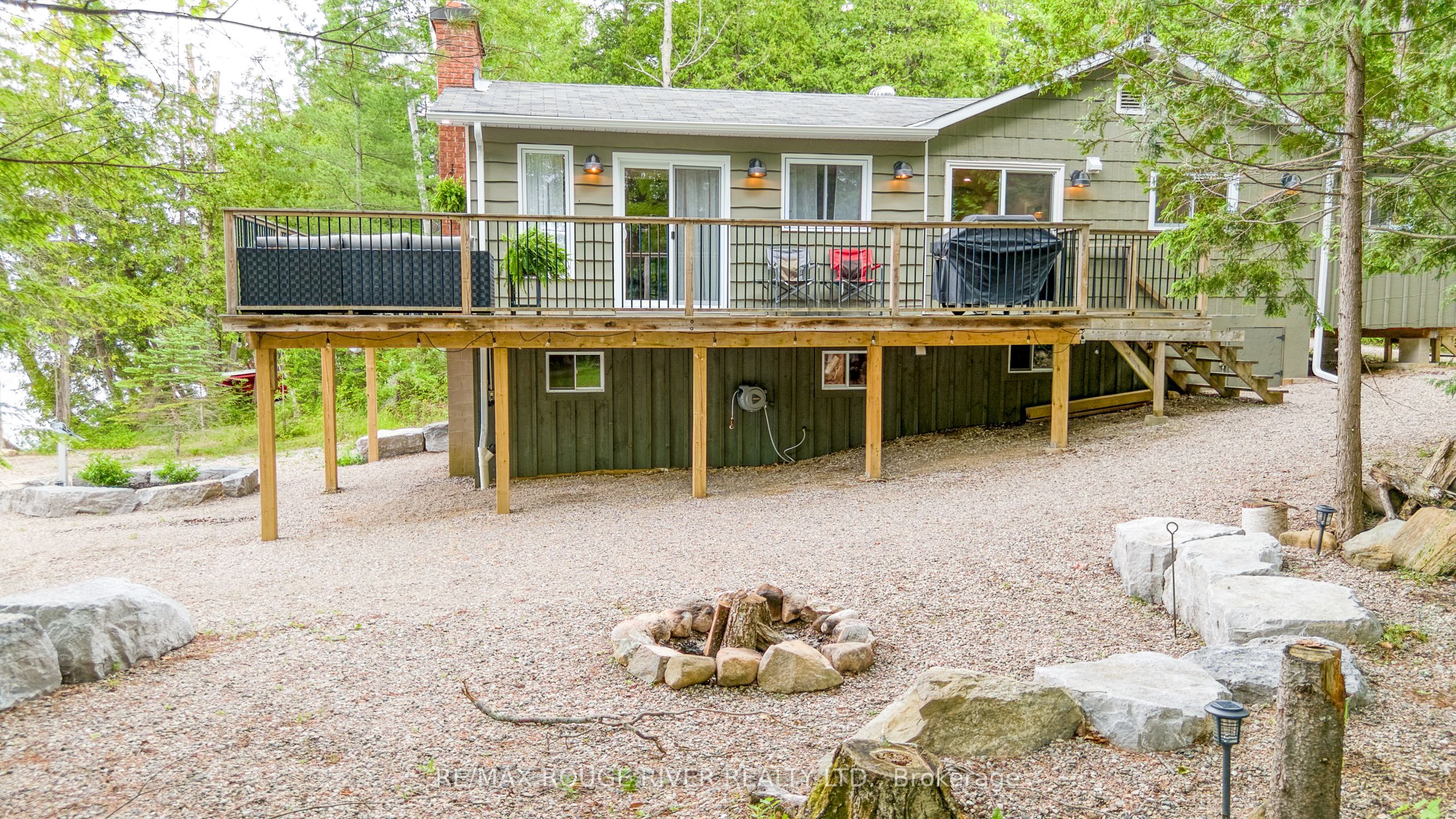 1039 West Cottage Drive Property Photo 8