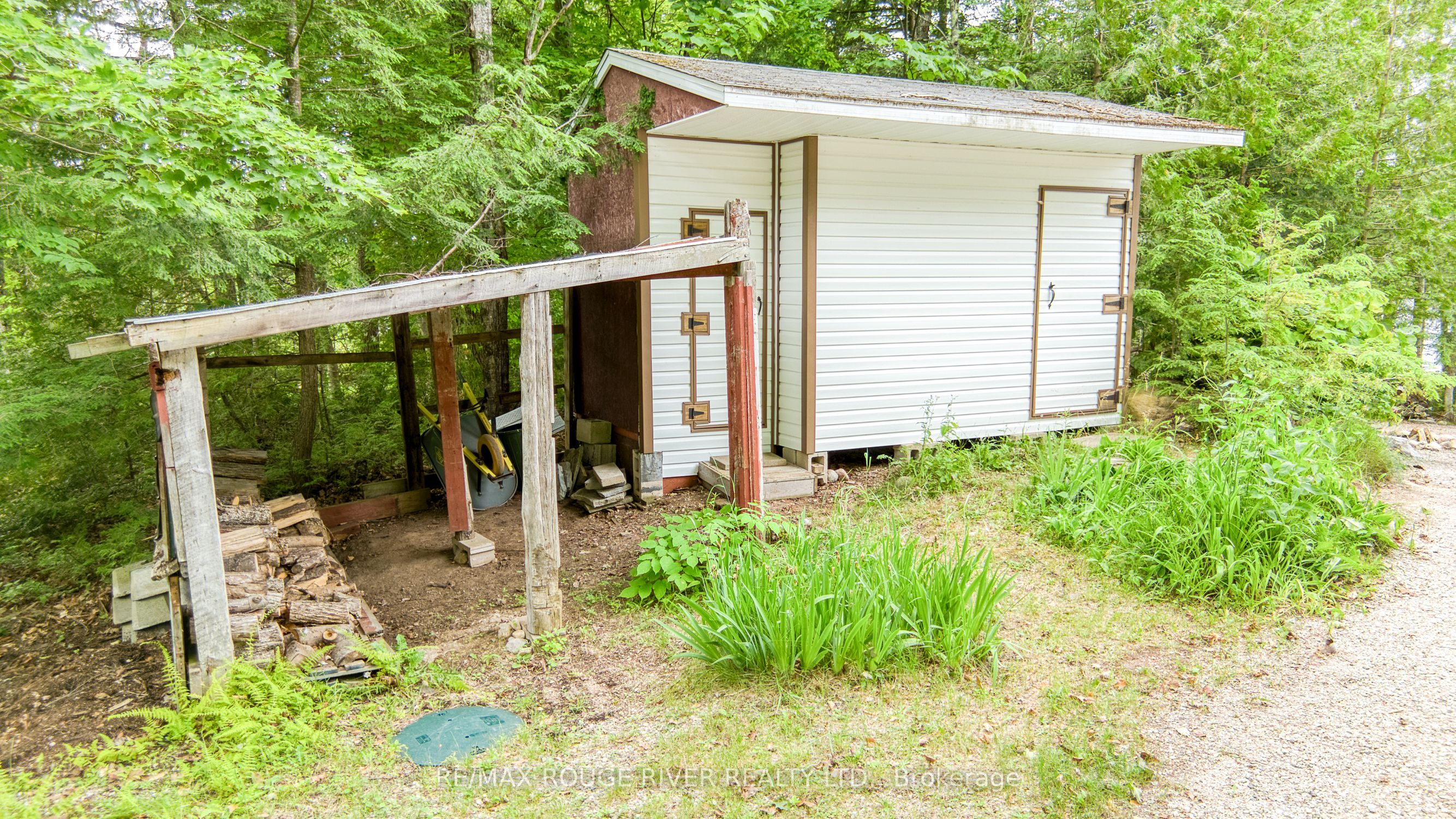1039 West Cottage Drive Property Photo 10